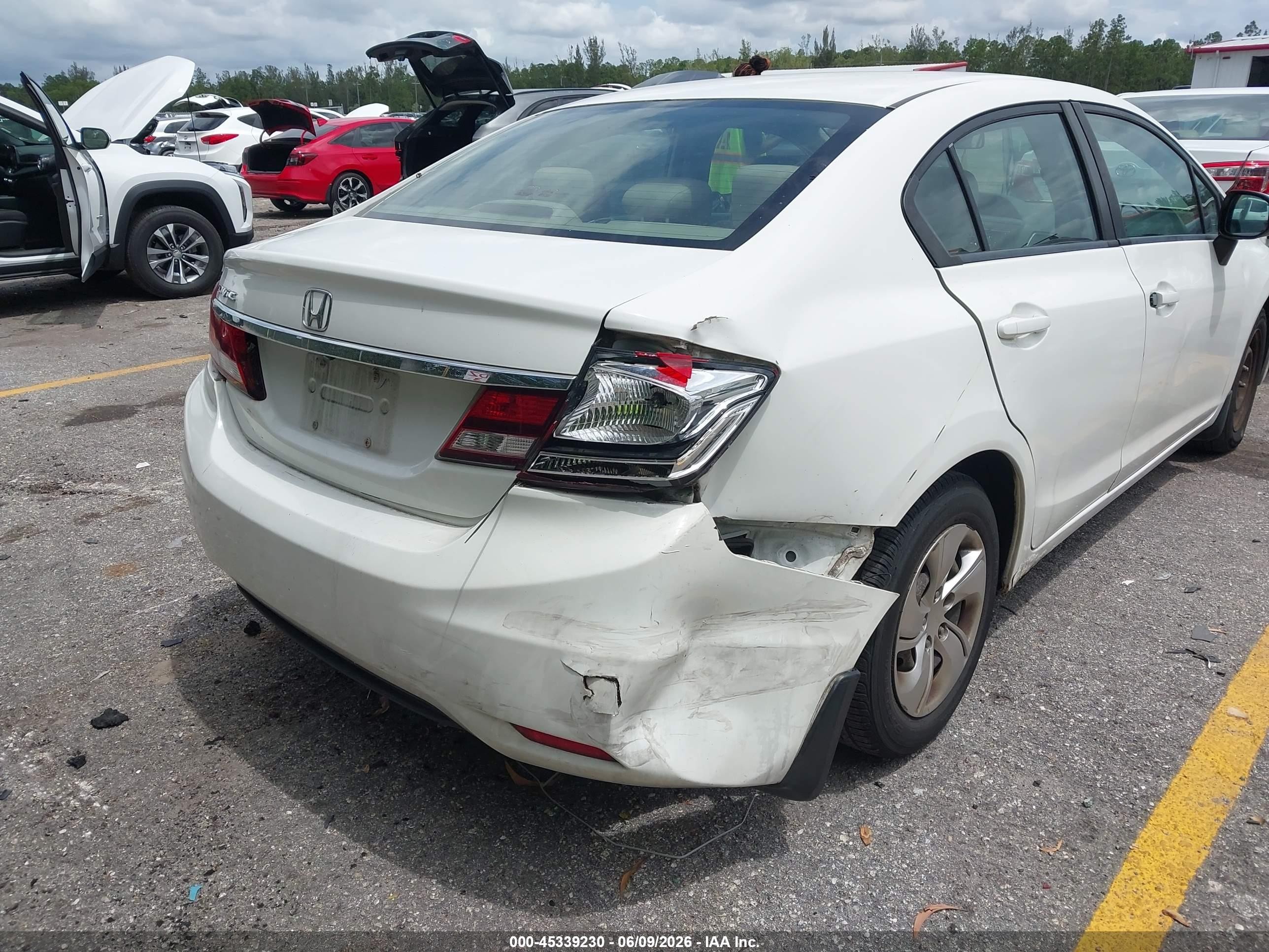 2013 Honda Civic Lx White vin: 2HGFB2F56DH538627