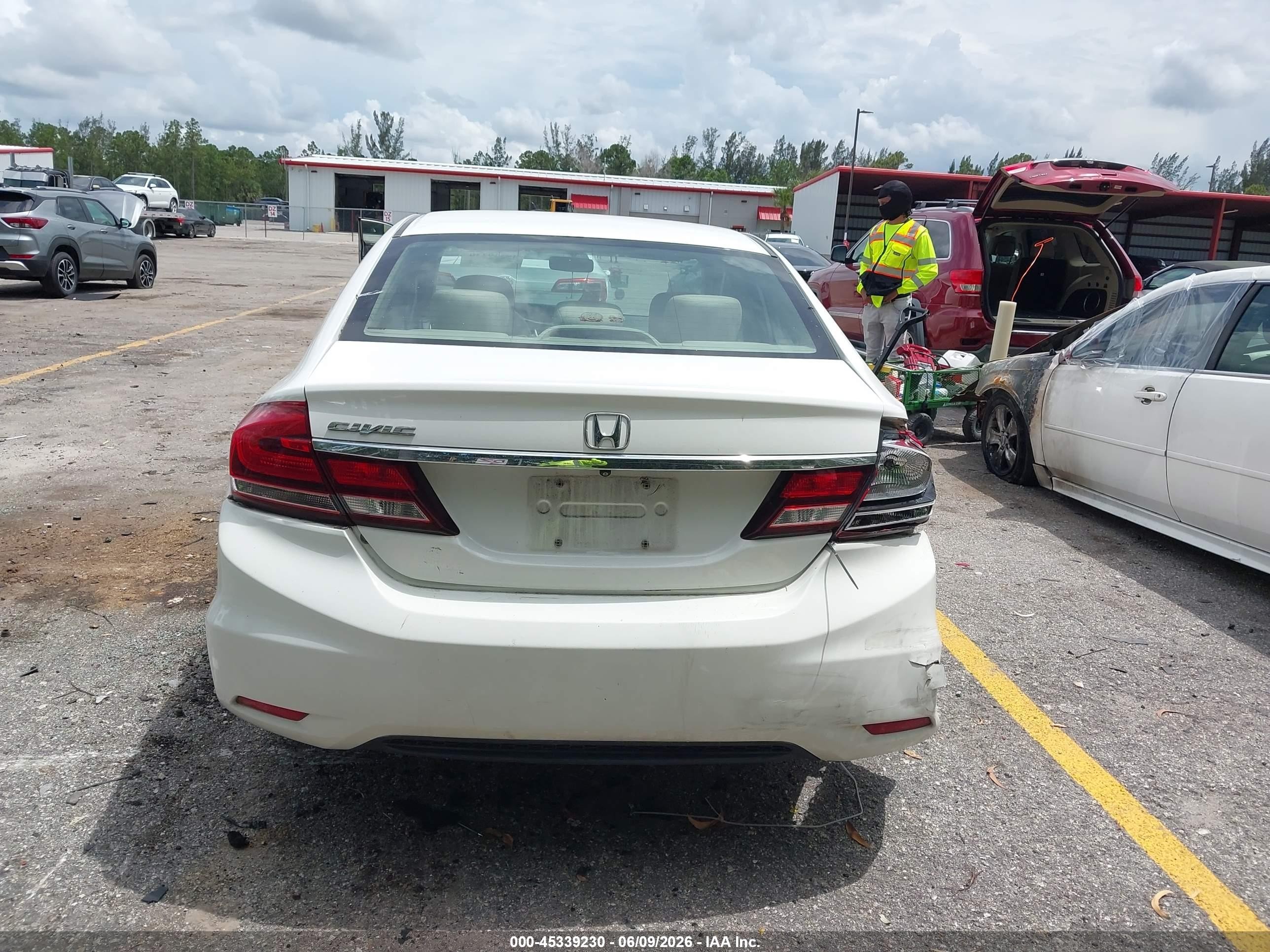 2013 Honda Civic Lx White vin: 2HGFB2F56DH538627