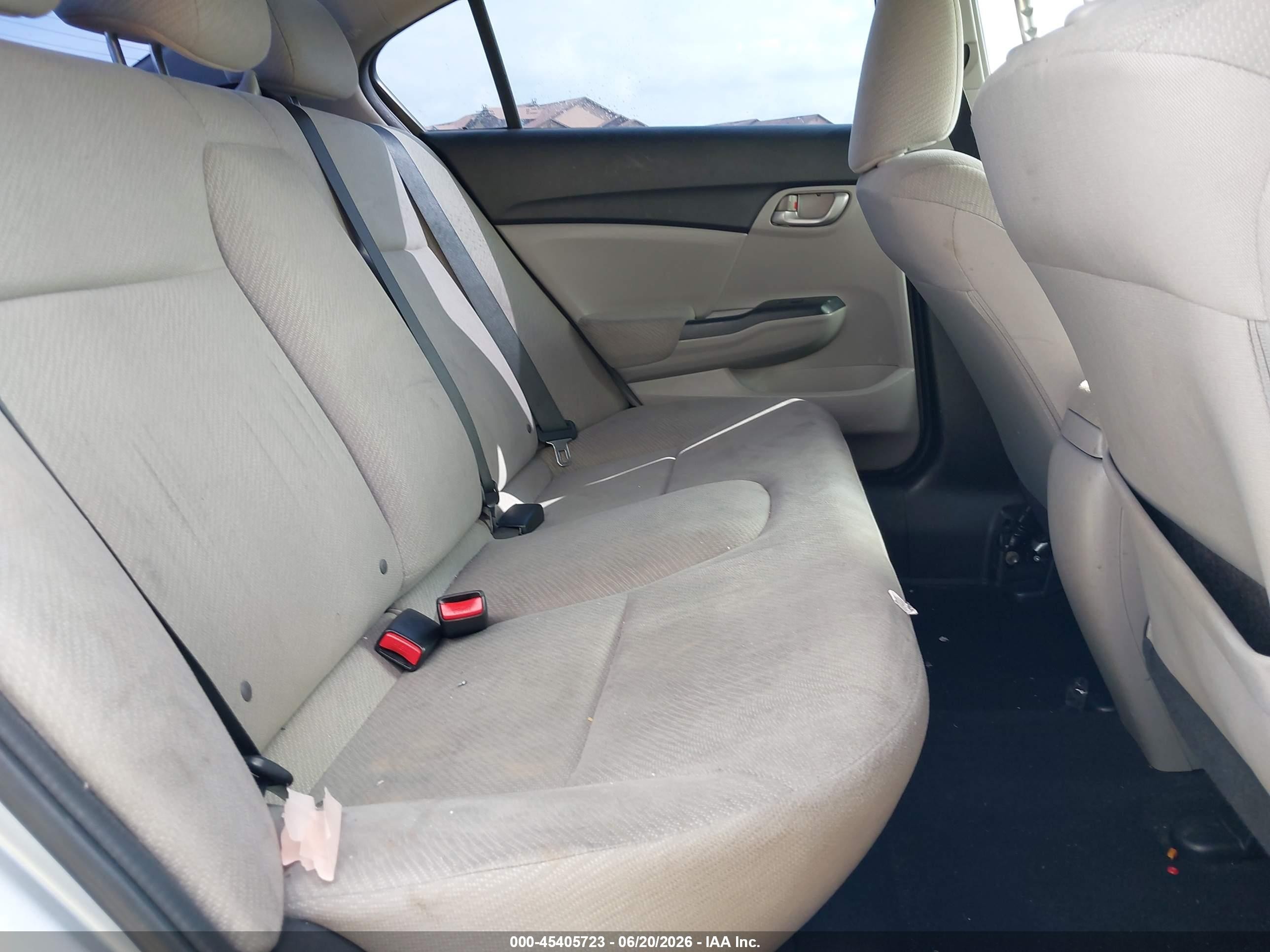 2013 Honda Civic Lx Silver vin: 2HGFB2F56DH555945
