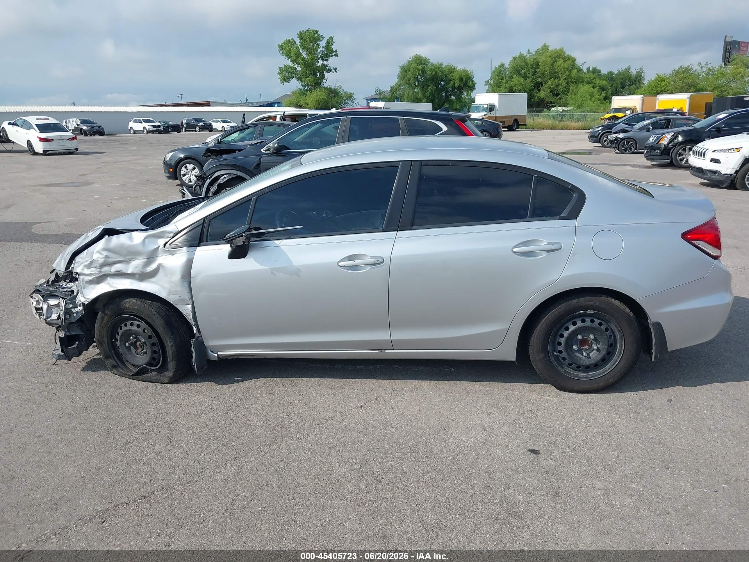 2013 Honda Civic Lx Silver vin: 2HGFB2F56DH555945