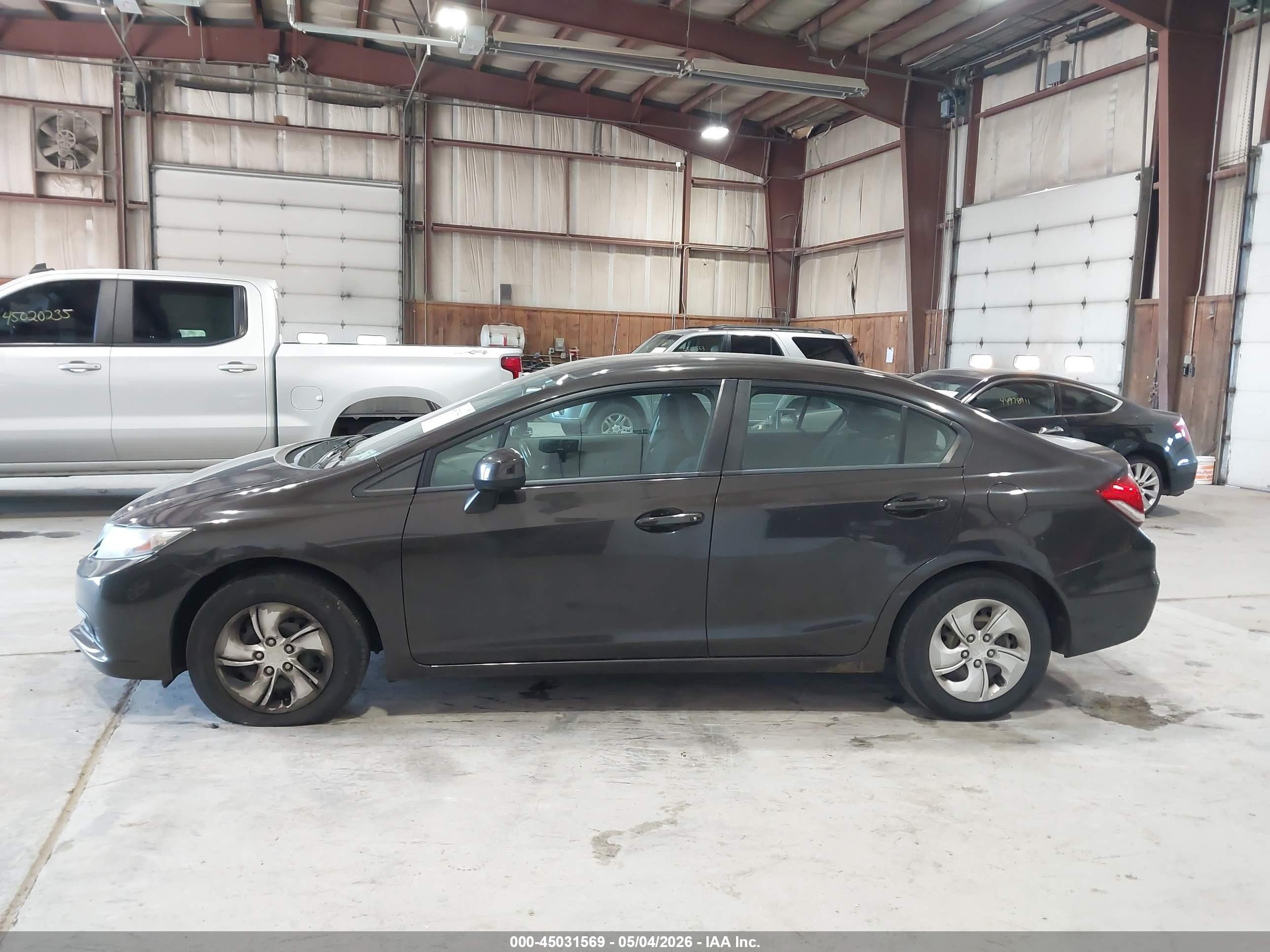 2013 Honda Civic Lx Коричневый vin: 2HGFB2F56DH560479