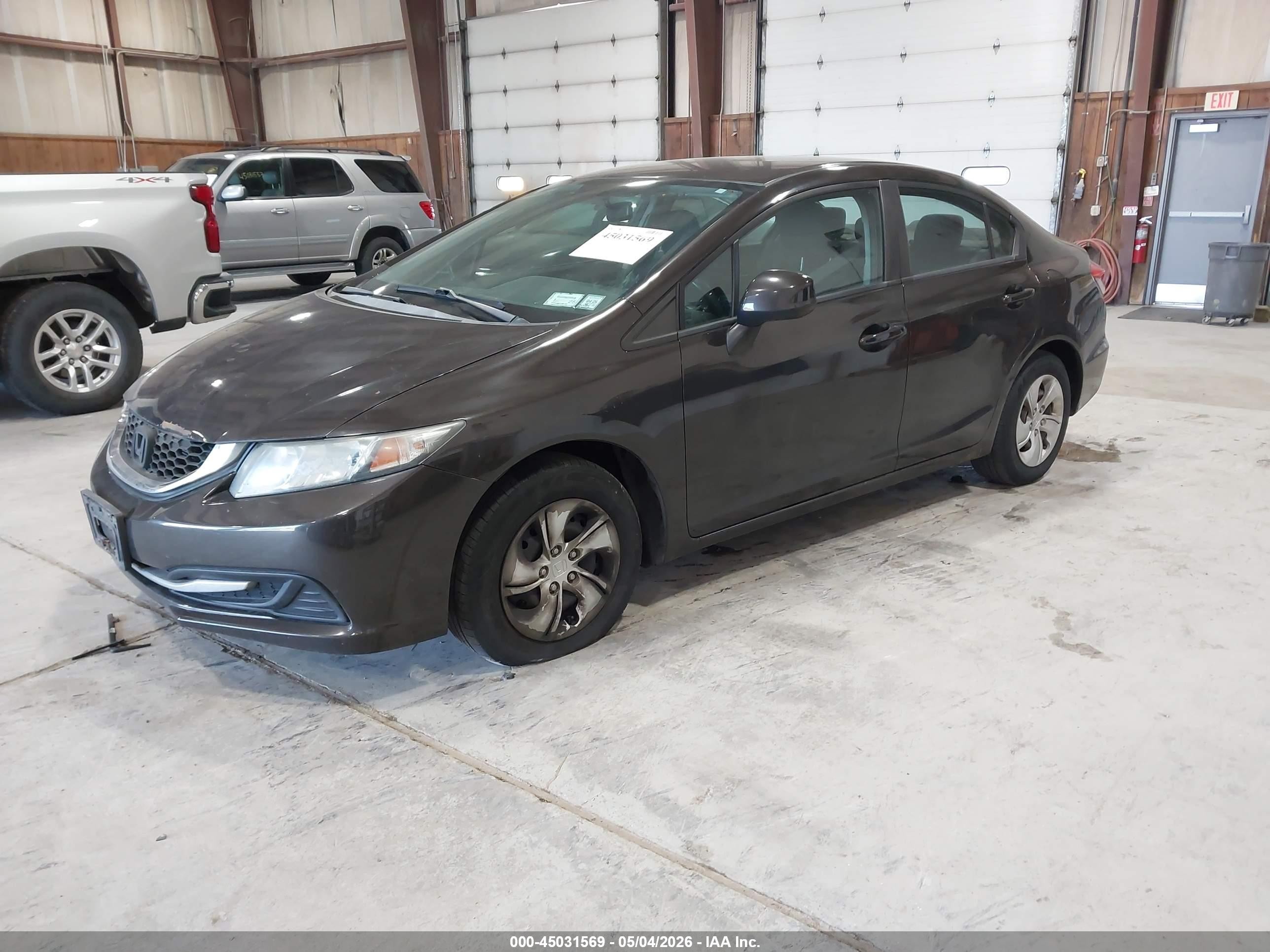 2013 Honda Civic Lx Коричневый vin: 2HGFB2F56DH560479