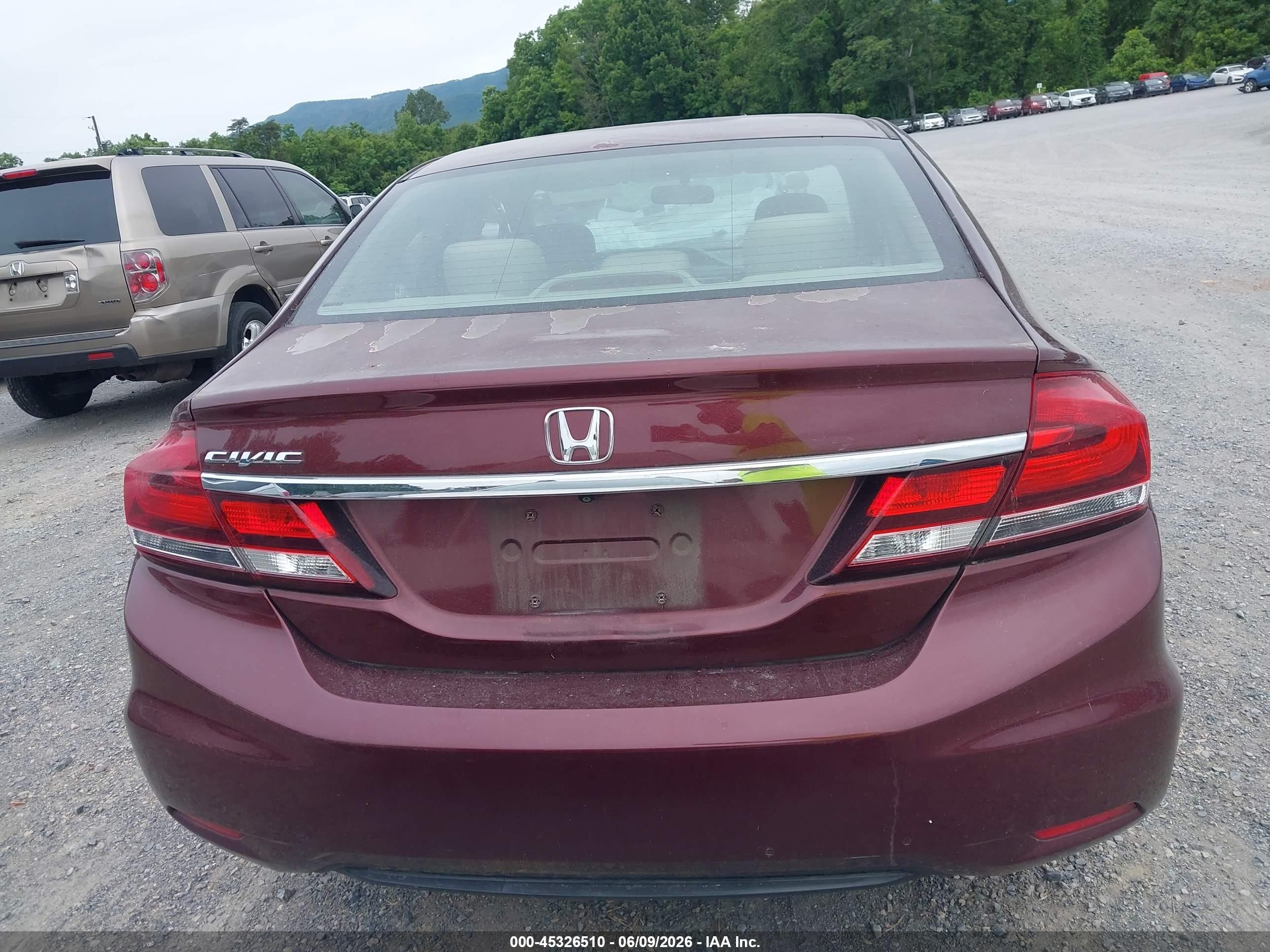 2013 Honda Civic Lx Red vin: 2HGFB2F56DH583258