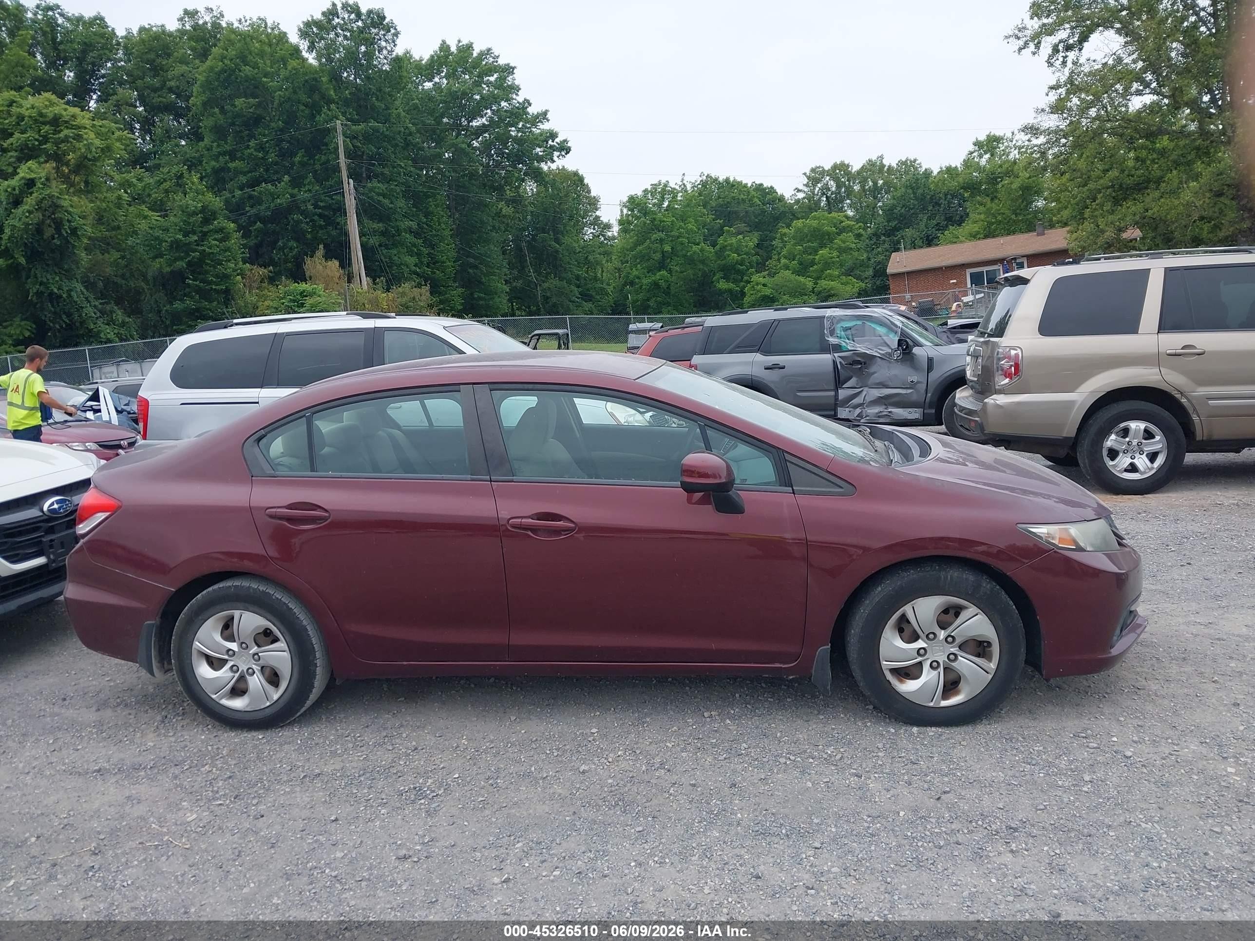 2013 Honda Civic Lx Red vin: 2HGFB2F56DH583258