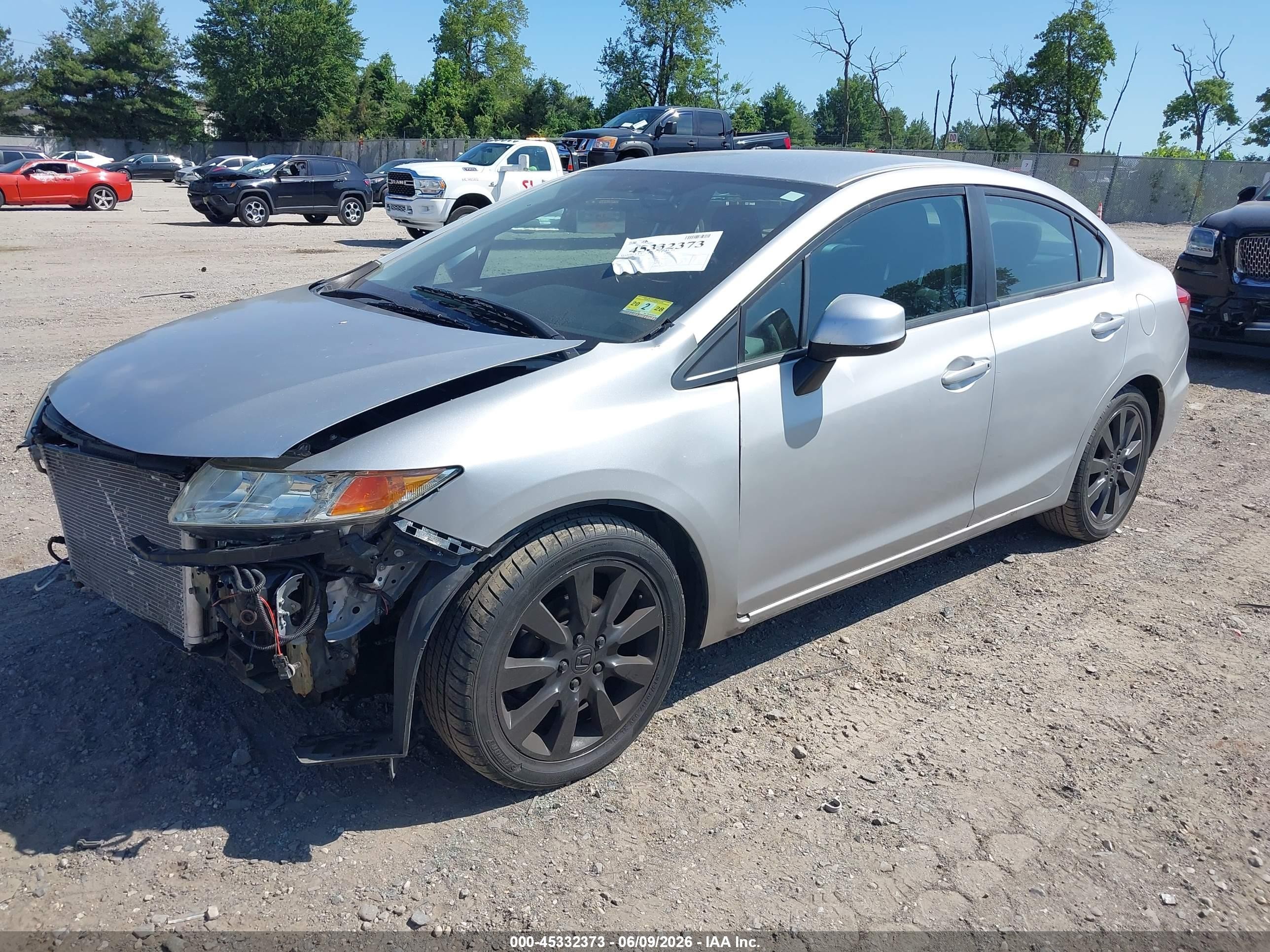 2013 Honda Civic Lx Silver vin: 2HGFB2F56DH593367