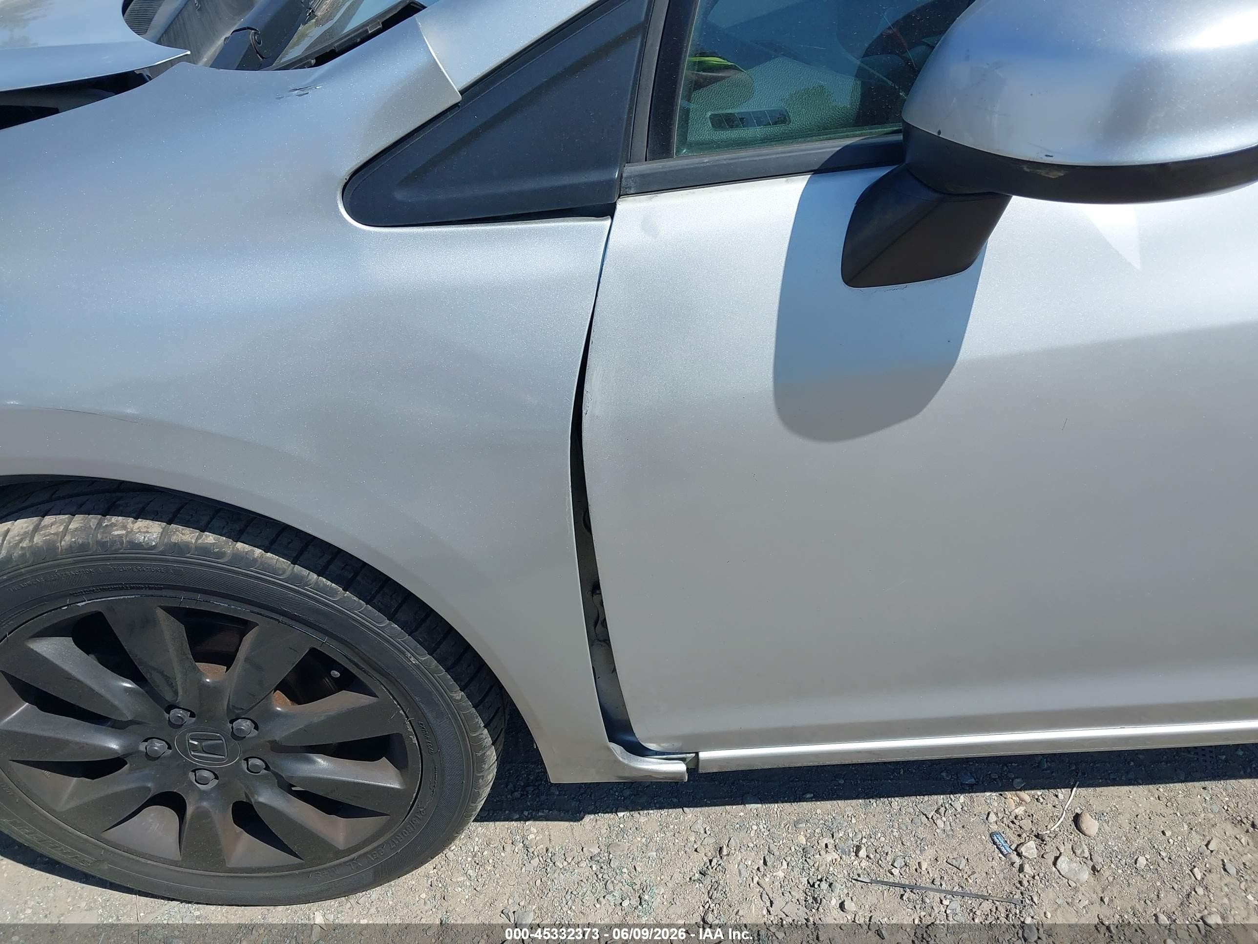 2013 Honda Civic Lx Silver vin: 2HGFB2F56DH593367