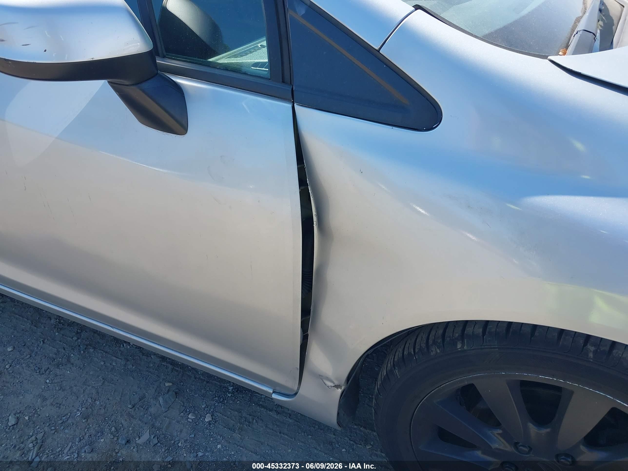 2013 Honda Civic Lx Silver vin: 2HGFB2F56DH593367