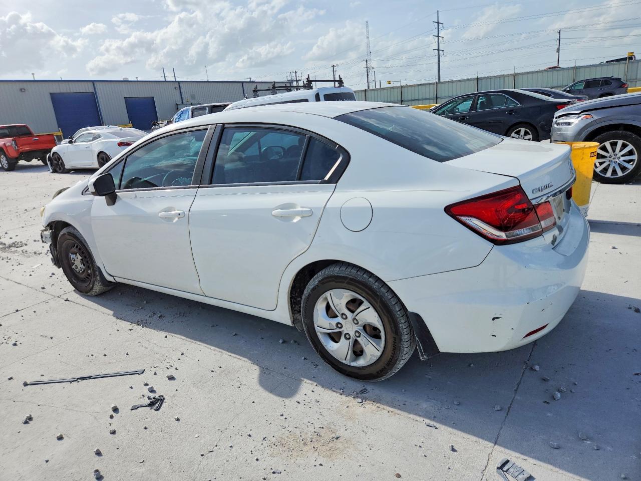 2015 Honda Civic White vin: 2HGFB2F56FH527596