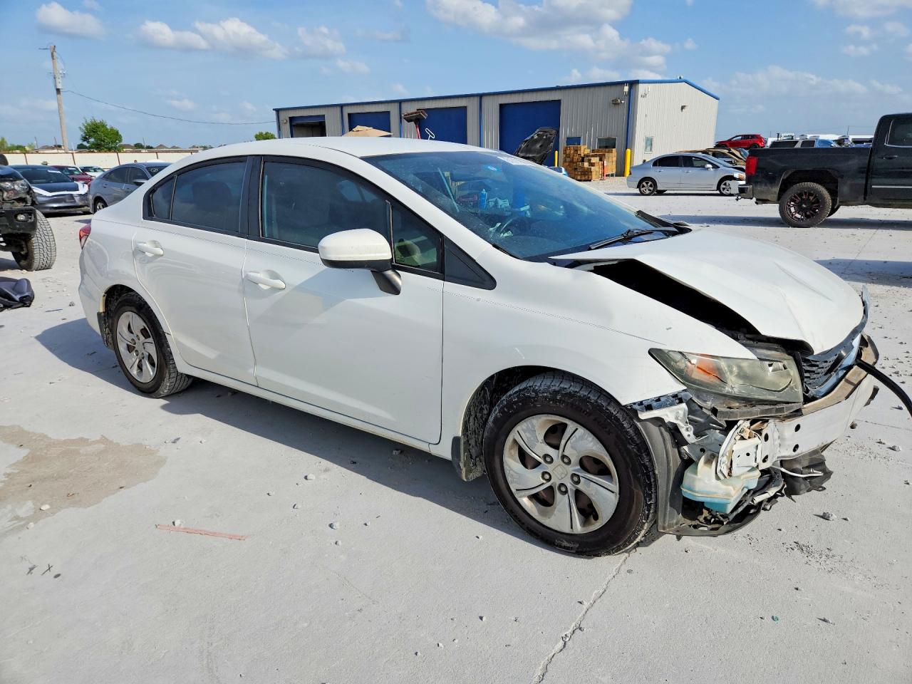 2015 Honda Civic White vin: 2HGFB2F56FH527596