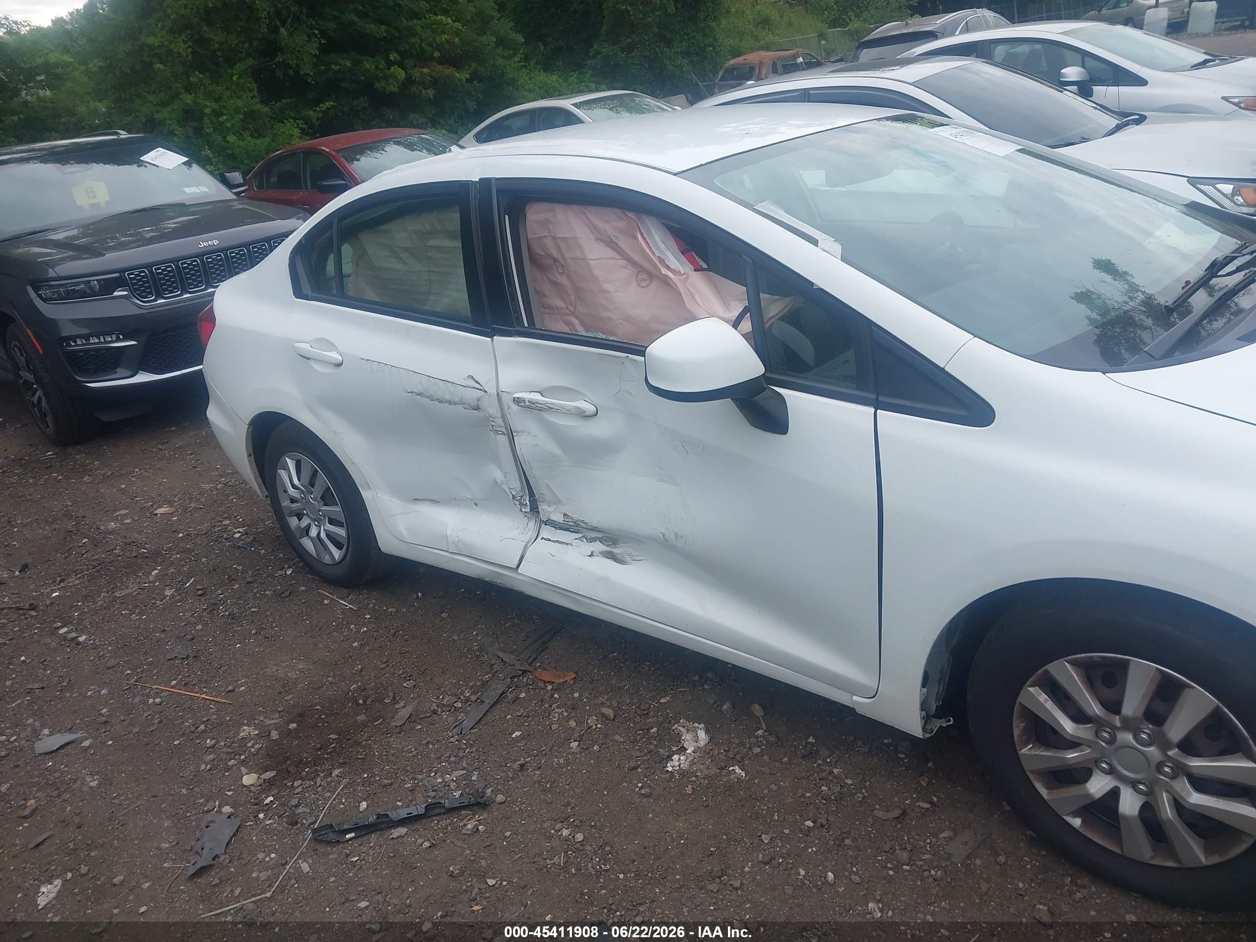 2012 Honda Civic Lx White vin: 2HGFB2F57CH325698