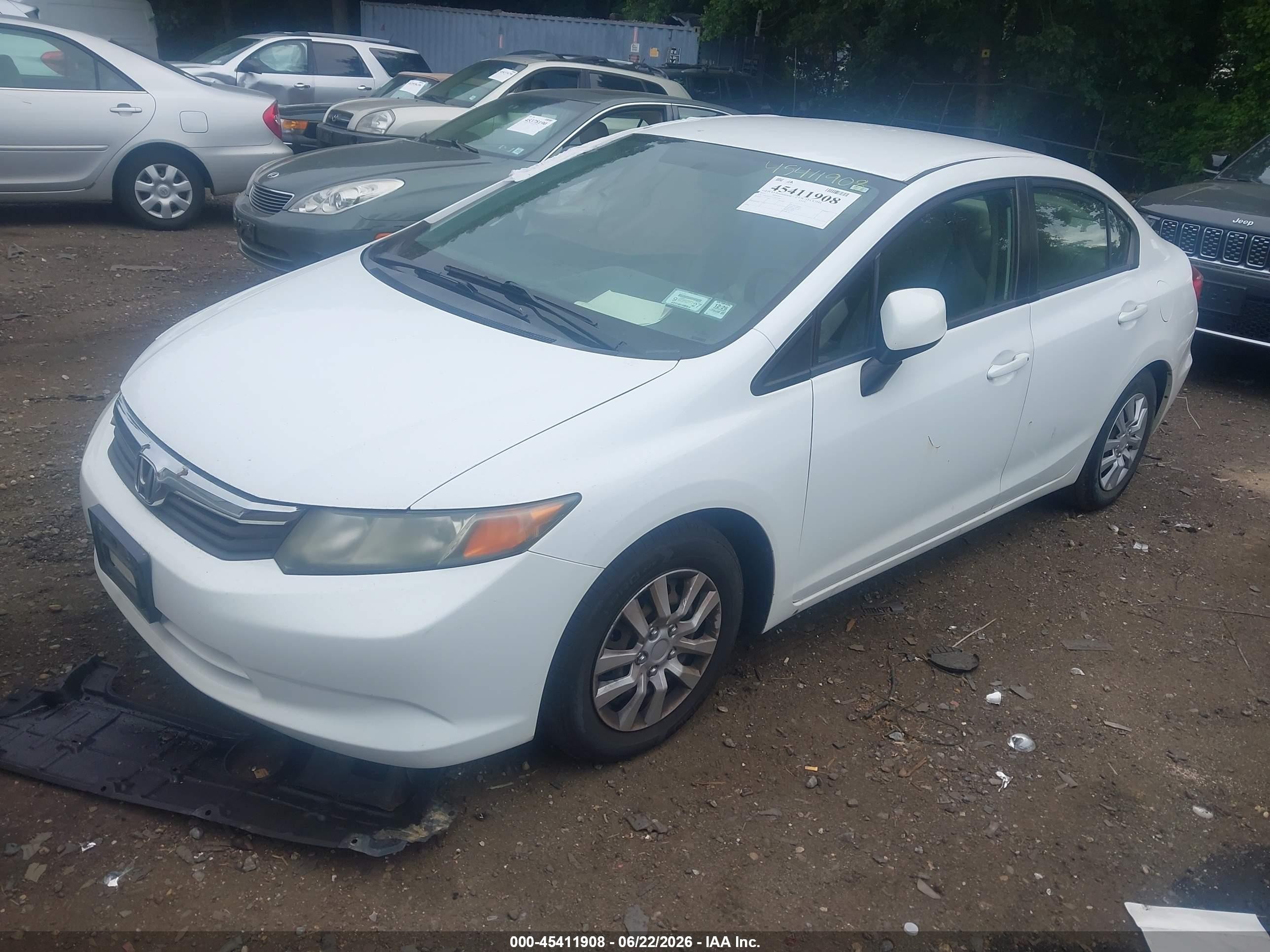 2012 Honda Civic Lx White vin: 2HGFB2F57CH325698