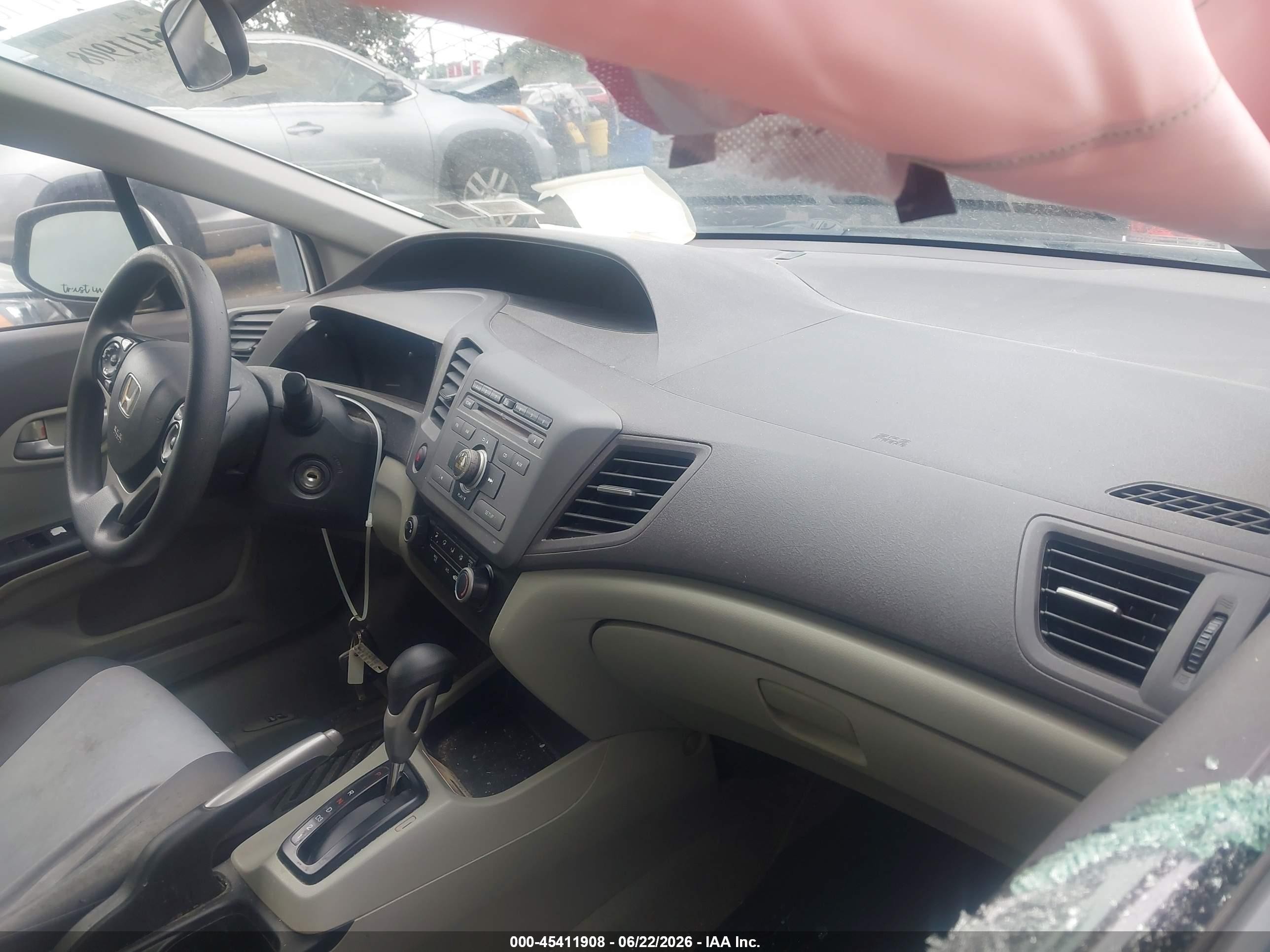 2012 Honda Civic Lx White vin: 2HGFB2F57CH325698