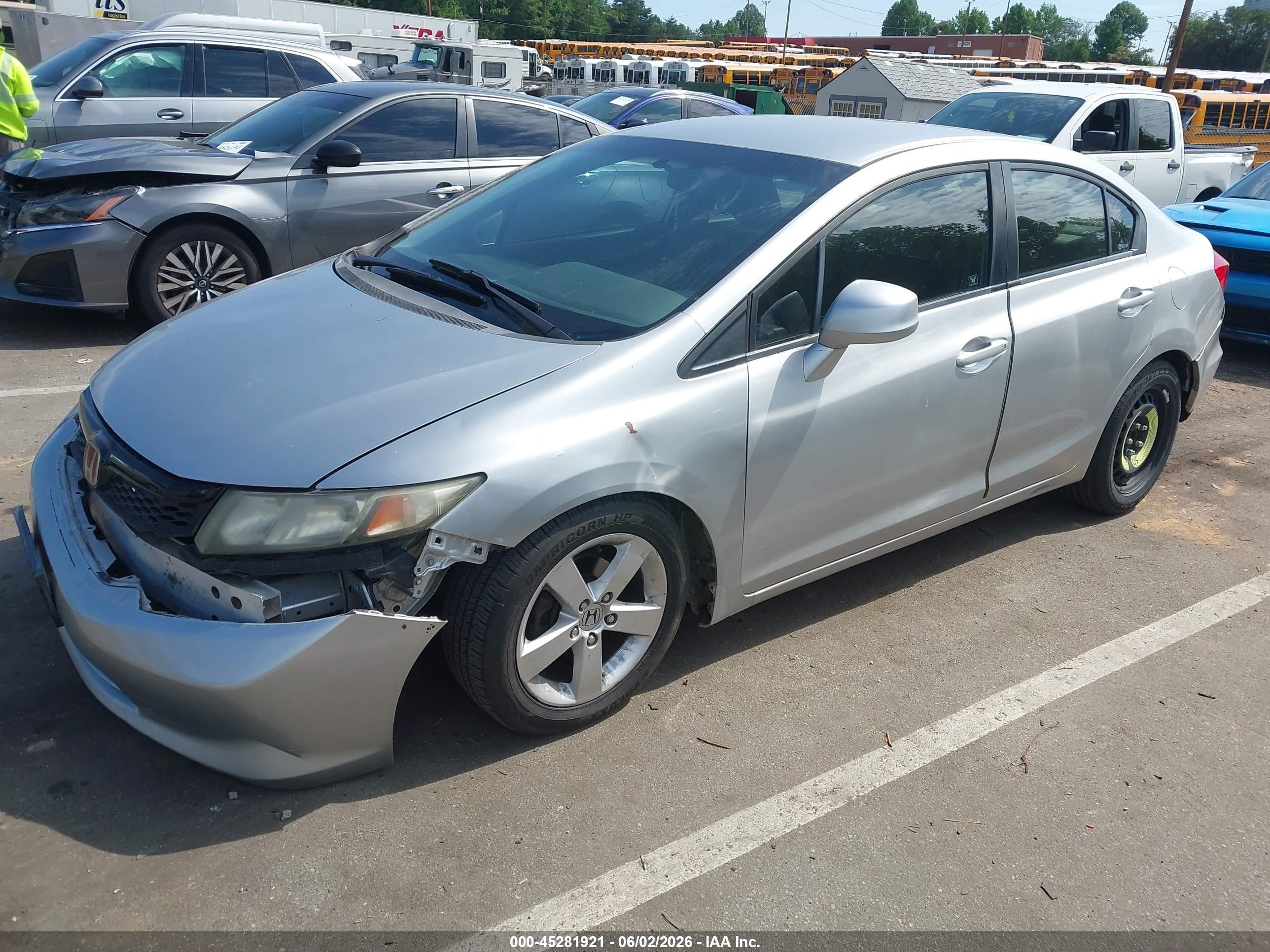 2012 Honda Civic Lx Серебряный vin: 2HGFB2F57CH326690