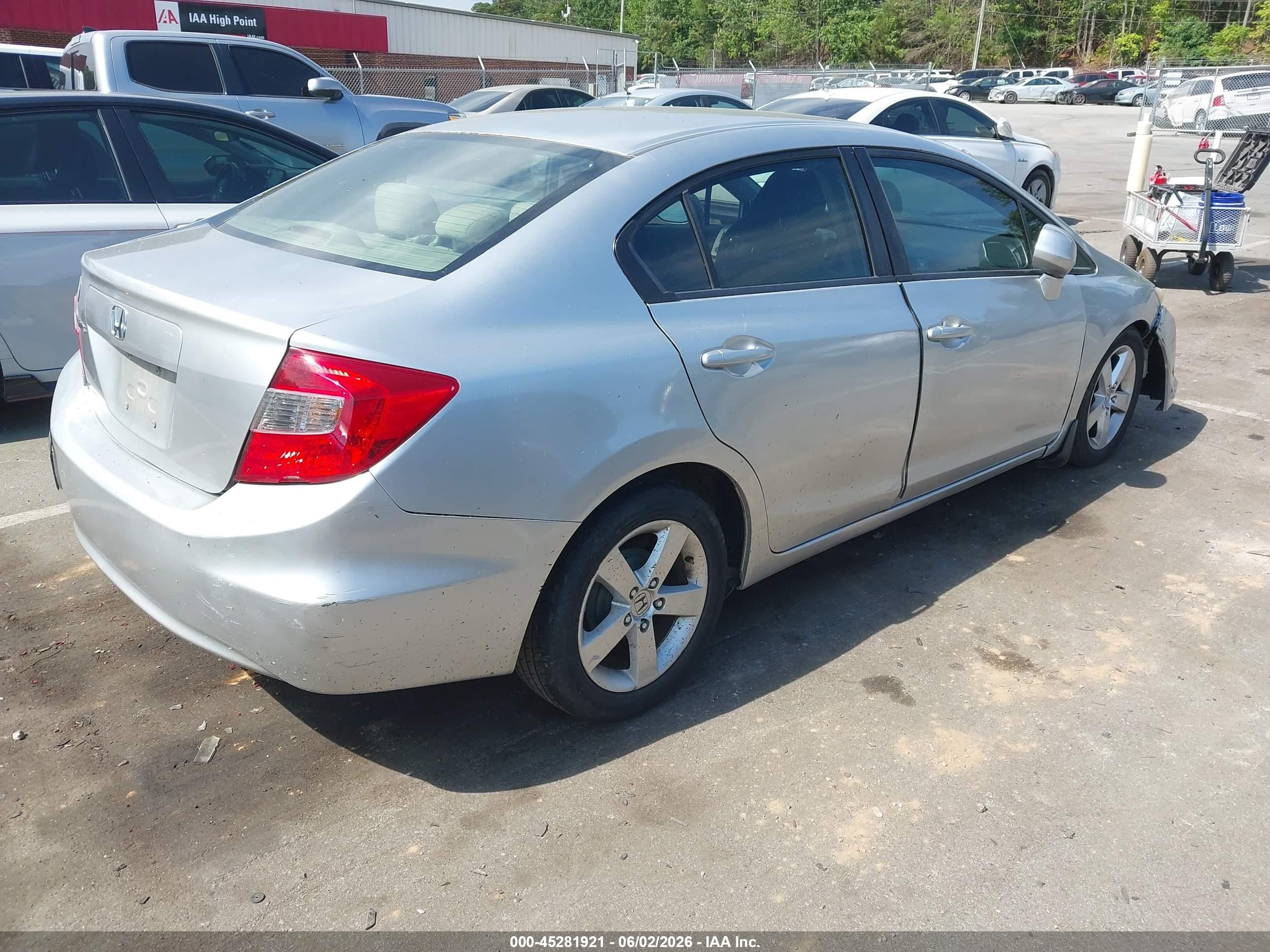 2012 Honda Civic Lx Серебряный vin: 2HGFB2F57CH326690