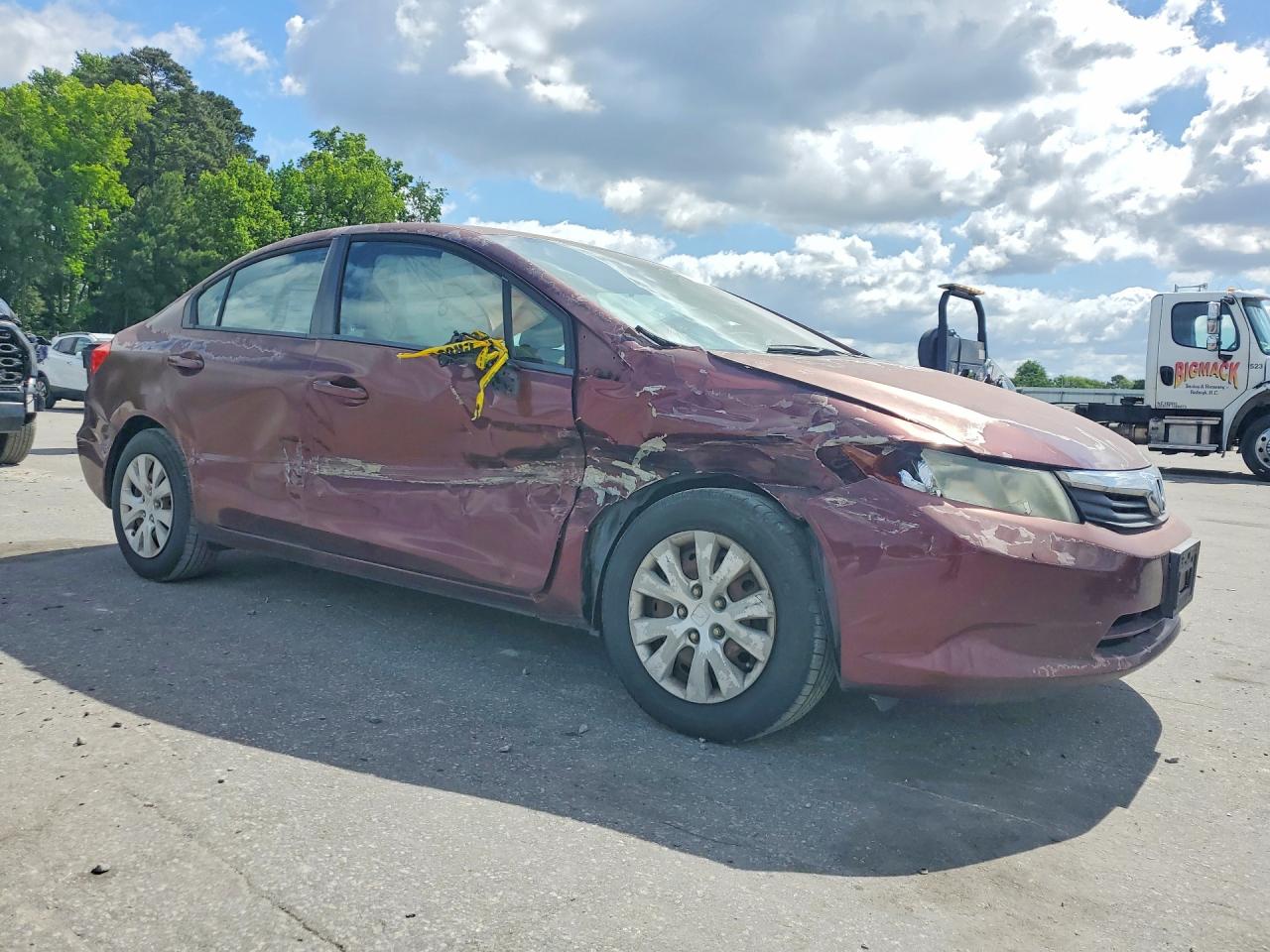 2012 Honda Civic Lx Burgundy vin: 2HGFB2F57CH558514
