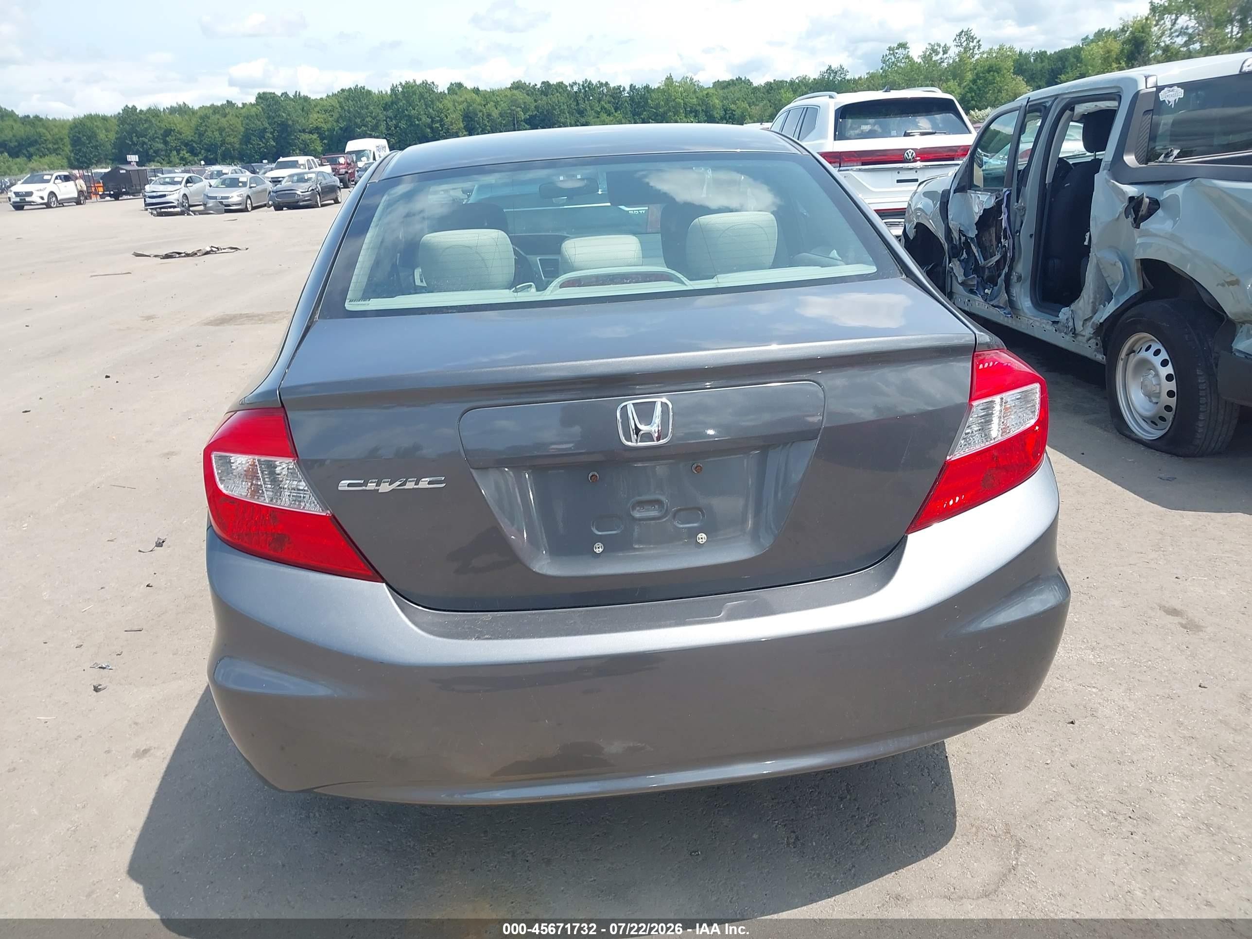 2012 Honda Civic Lx Gray vin: 2HGFB2F57CH581372