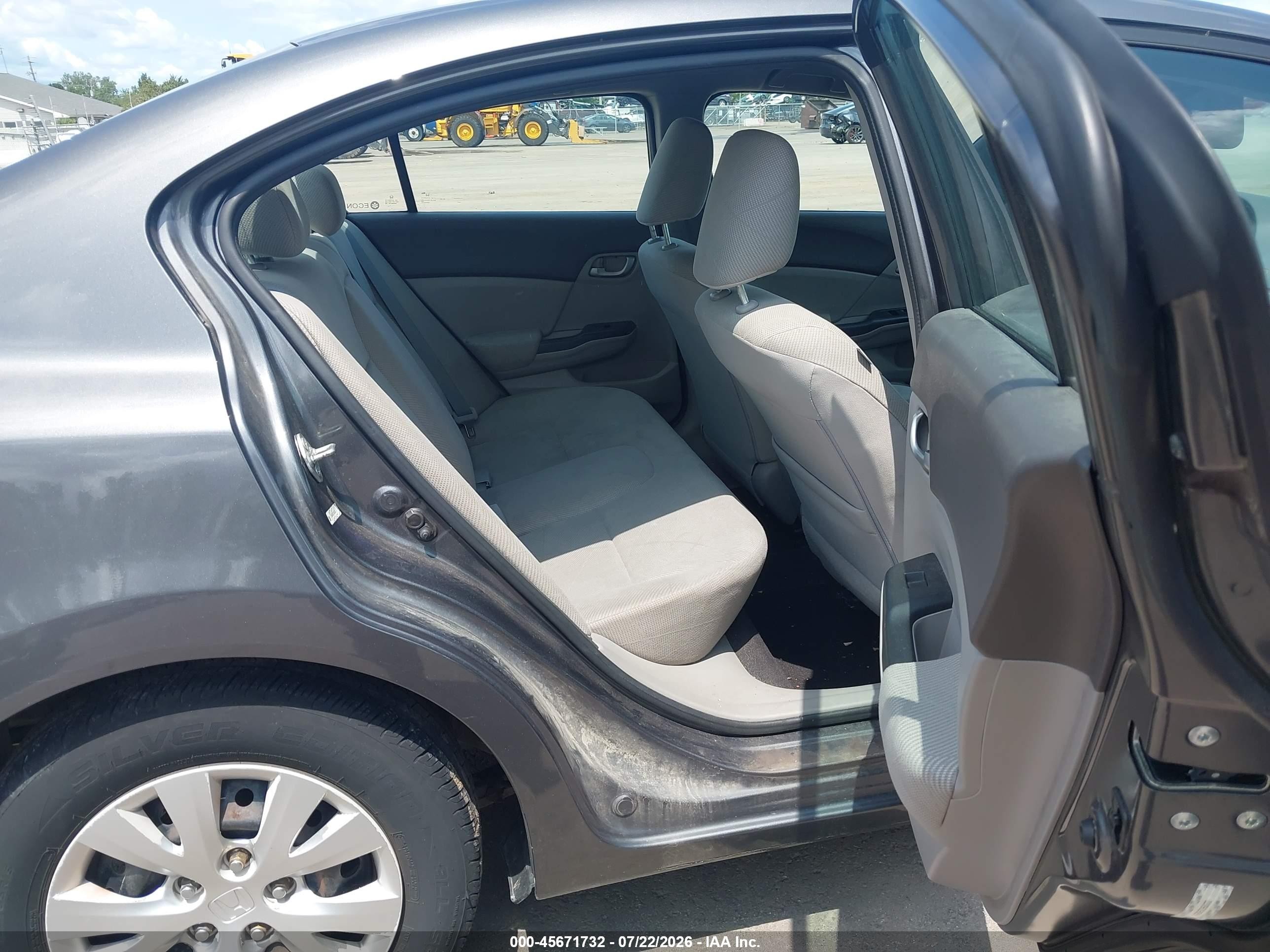 2012 Honda Civic Lx Gray vin: 2HGFB2F57CH581372