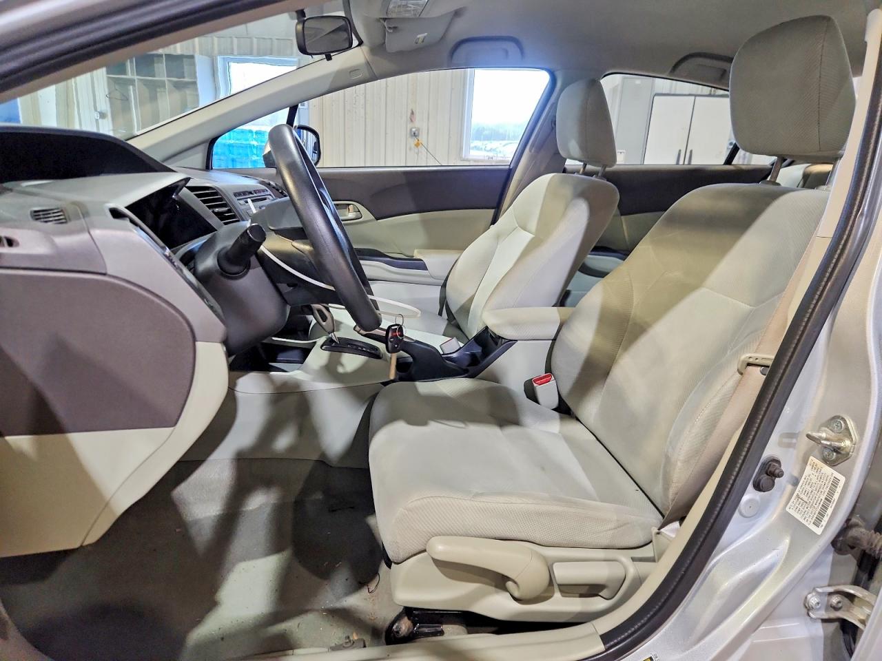 2012 Honda Civic Lx Silver vin: 2HGFB2F57CH586488