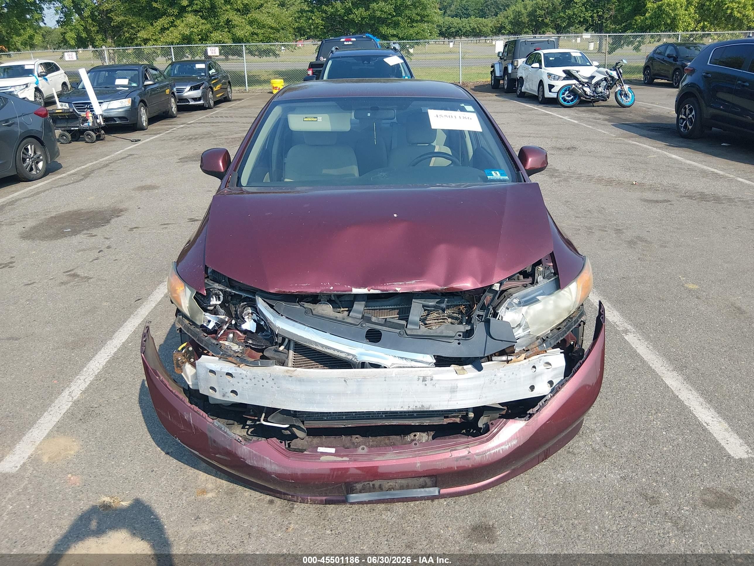2012 Honda Civic Lx Burgundy vin: 2HGFB2F57CH590394