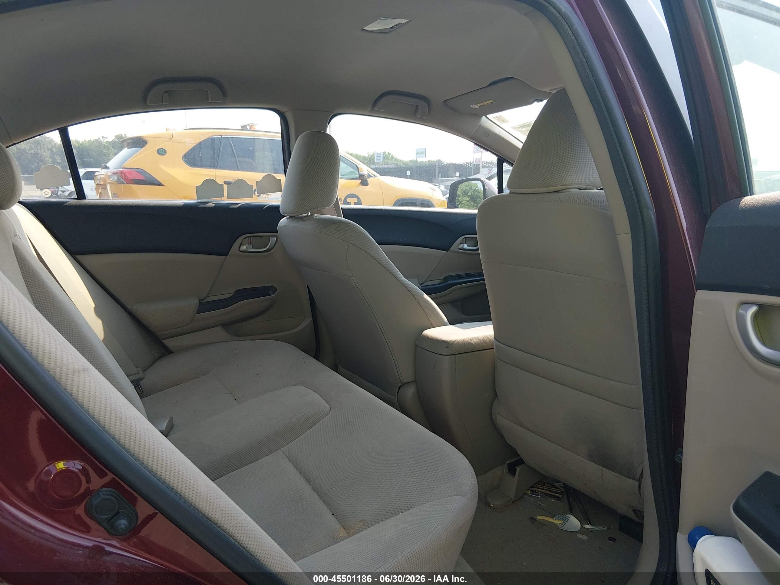 2012 Honda Civic Lx Burgundy vin: 2HGFB2F57CH590394