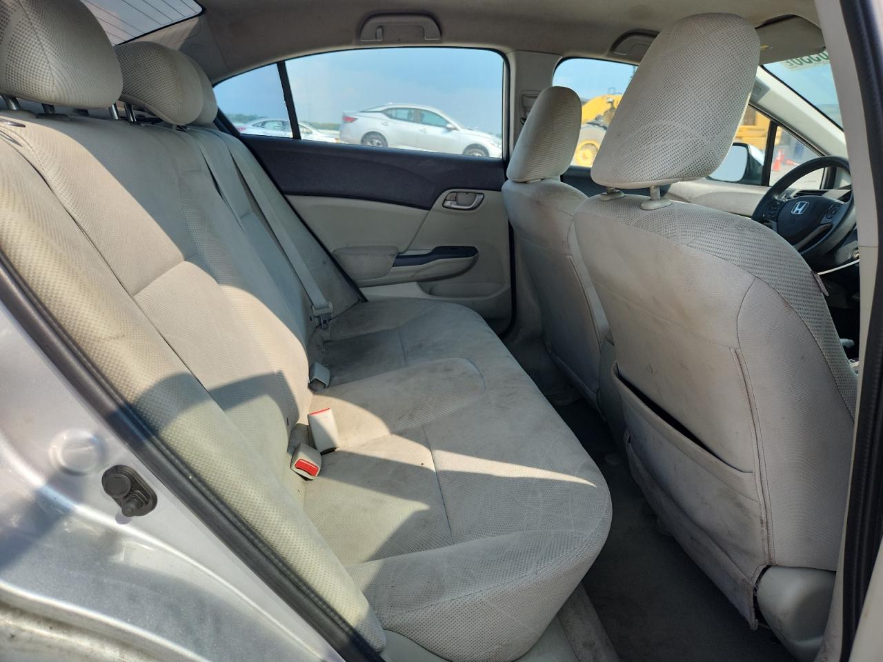 2012 Honda Civic Lx Silver vin: 2HGFB2F57CH612197