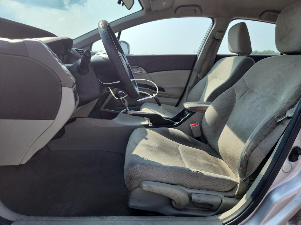 2012 Honda Civic Lx Silver vin: 2HGFB2F57CH612197