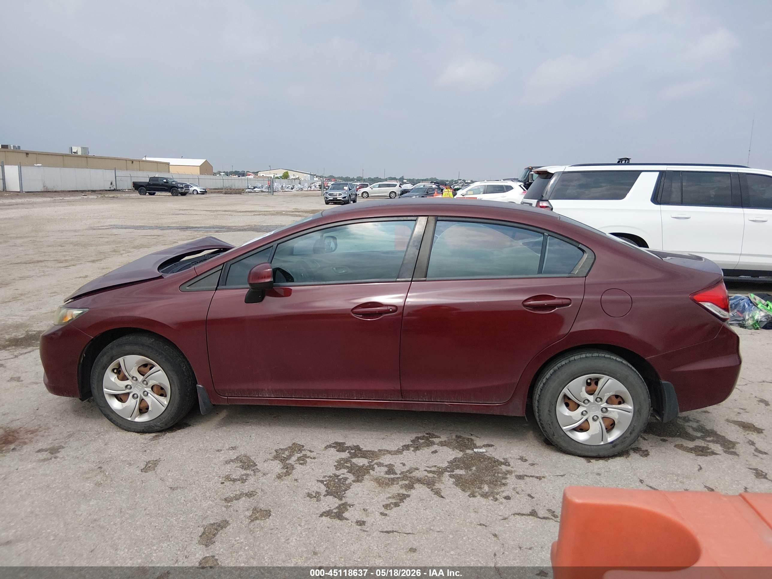 2013 Honda Civic Lx Burgundy vin: 2HGFB2F57DH503935