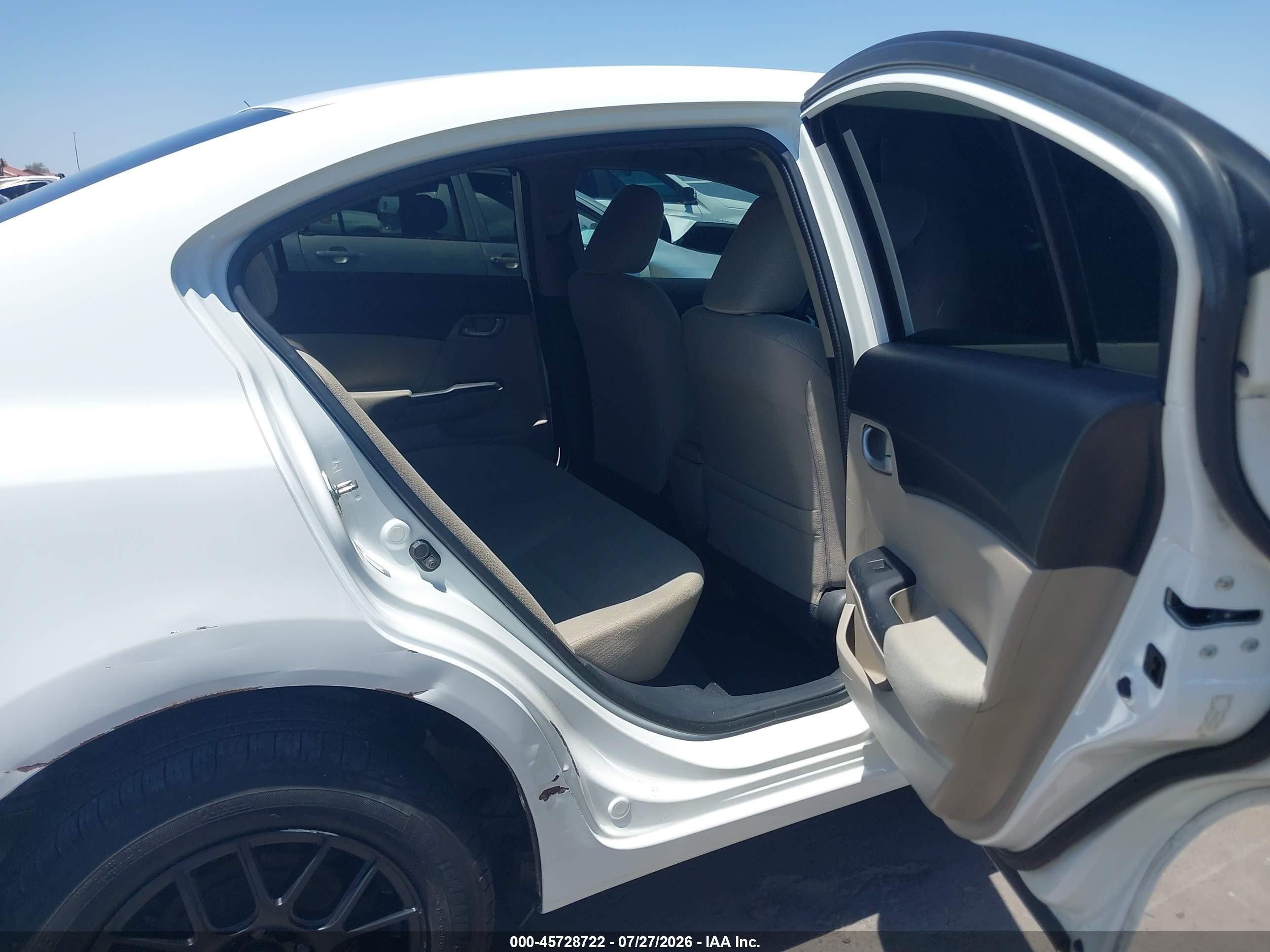 2013 Honda Civic Lx White vin: 2HGFB2F57DH522064