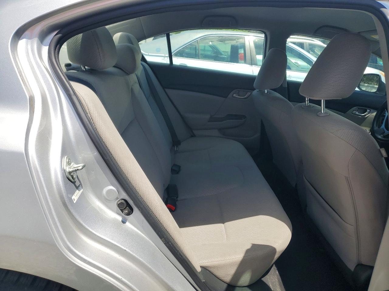 2013 Honda Civic Lx Silver vin: 2HGFB2F57DH551113