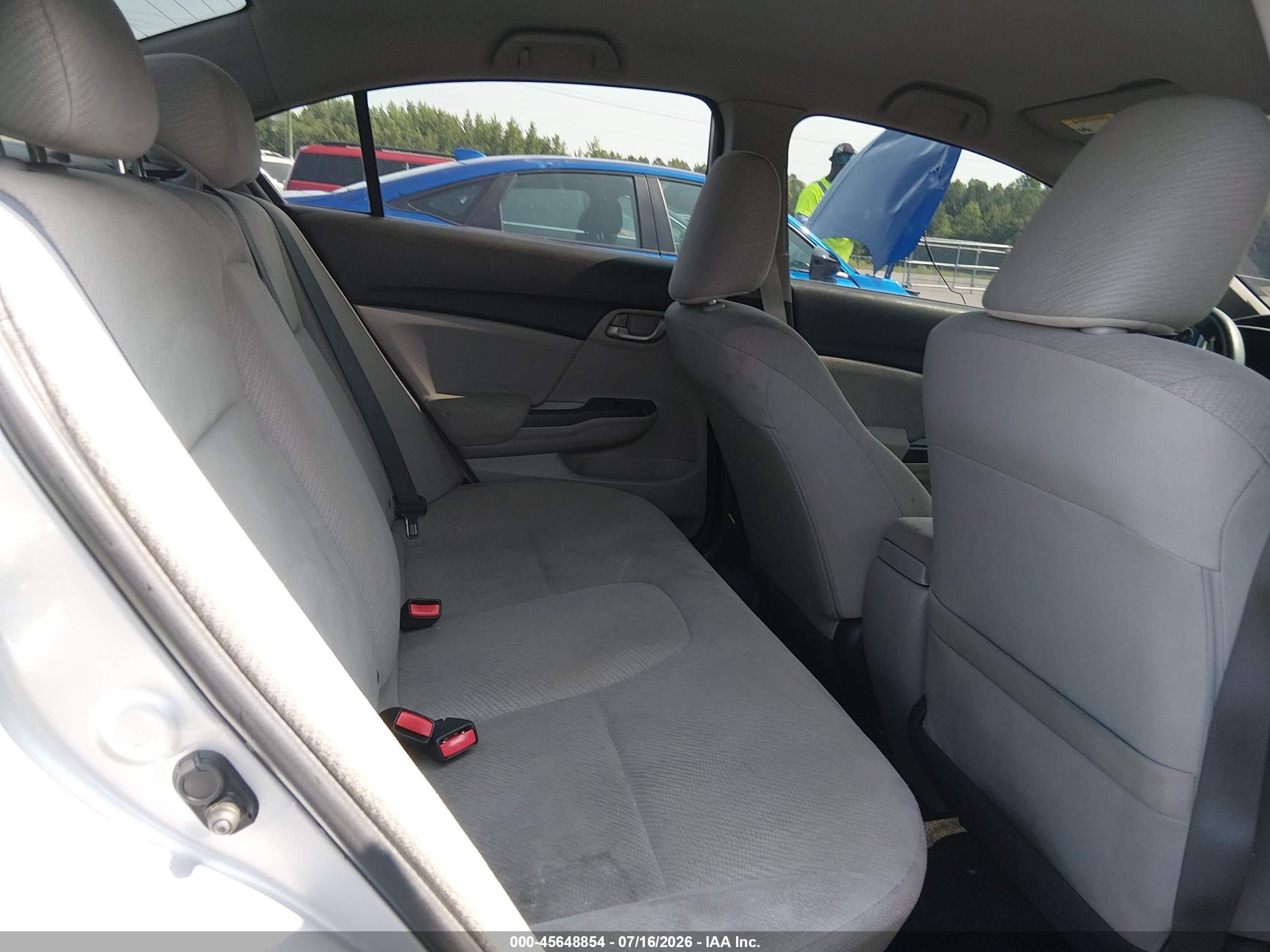 2013 Honda Civic Lx Silver vin: 2HGFB2F57DH562483