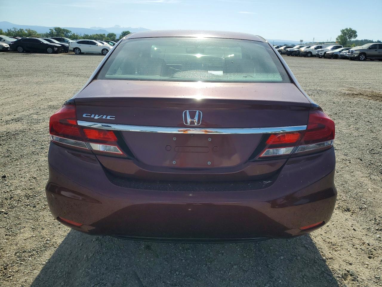 2013 Honda Civic Lx Burgundy vin: 2HGFB2F57DH563875