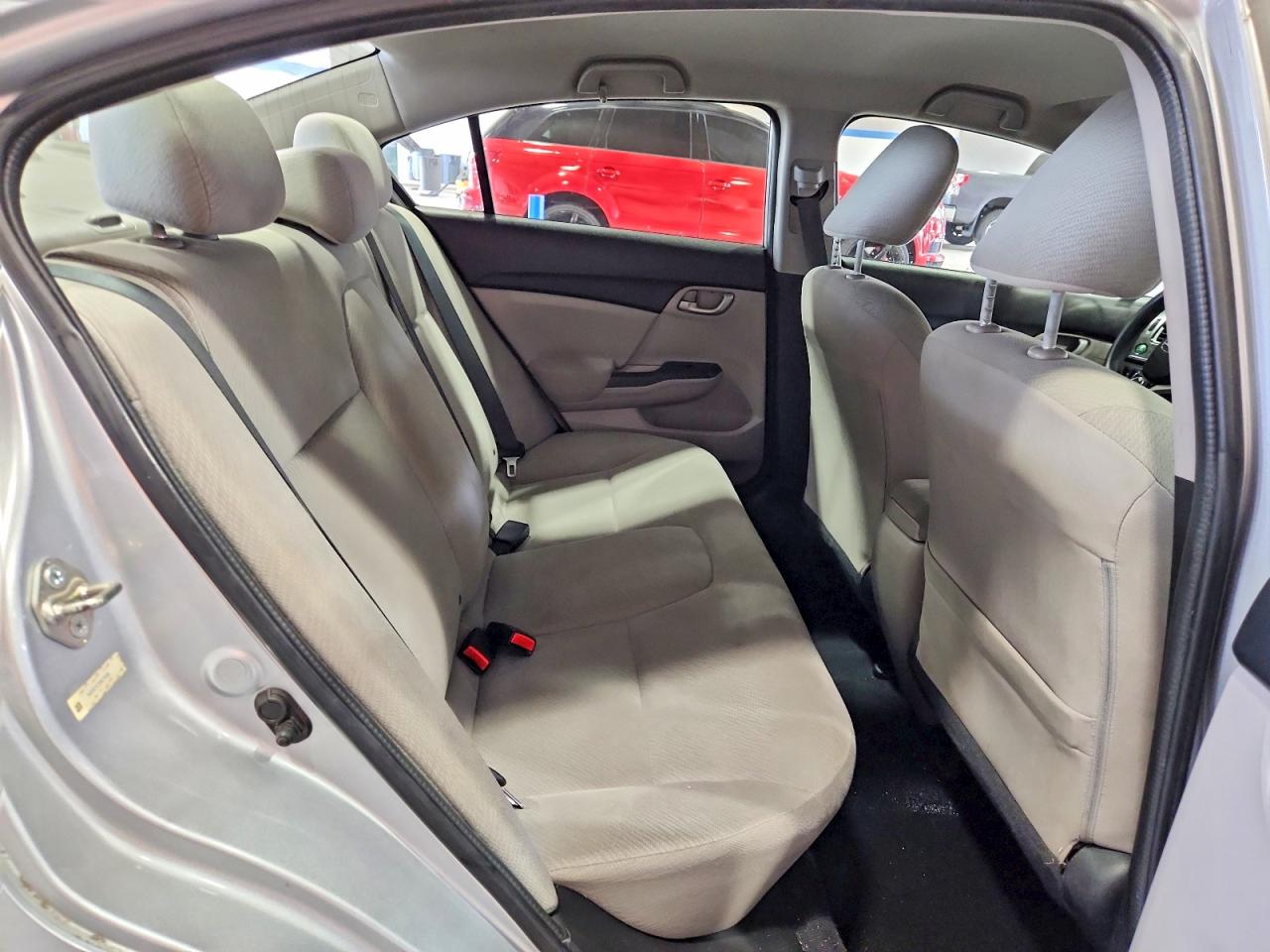 2013 Honda Civic Lx Silver vin: 2HGFB2F57DH570289