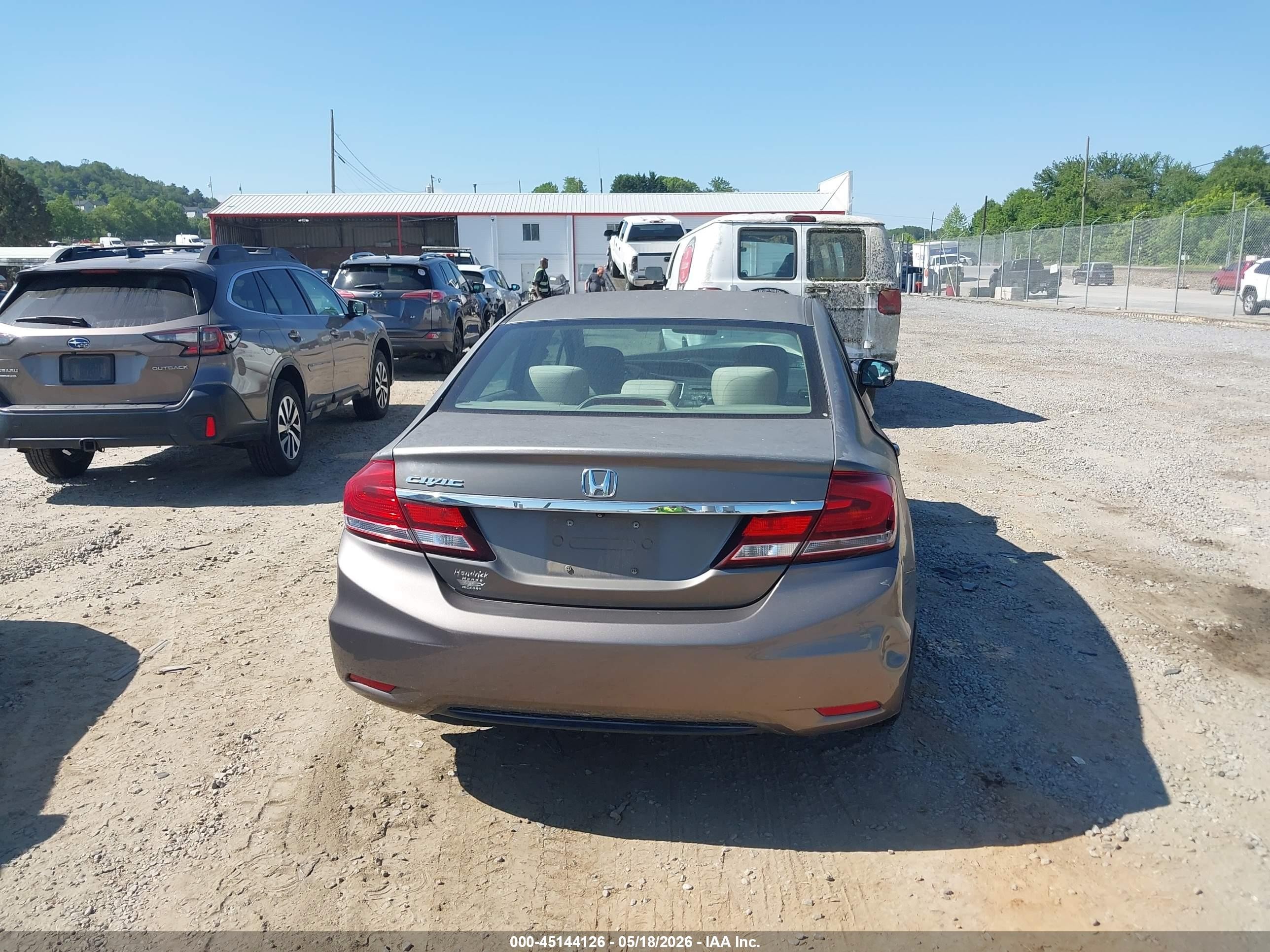 2013 Honda Civic Lx Champagne vin: 2HGFB2F57DH571815