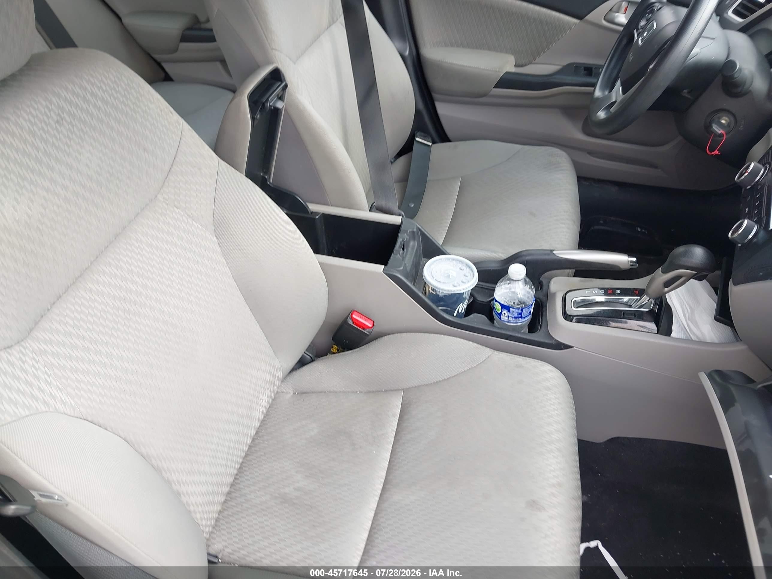 2014 Honda Civic Lx Silver vin: 2HGFB2F57EH546687