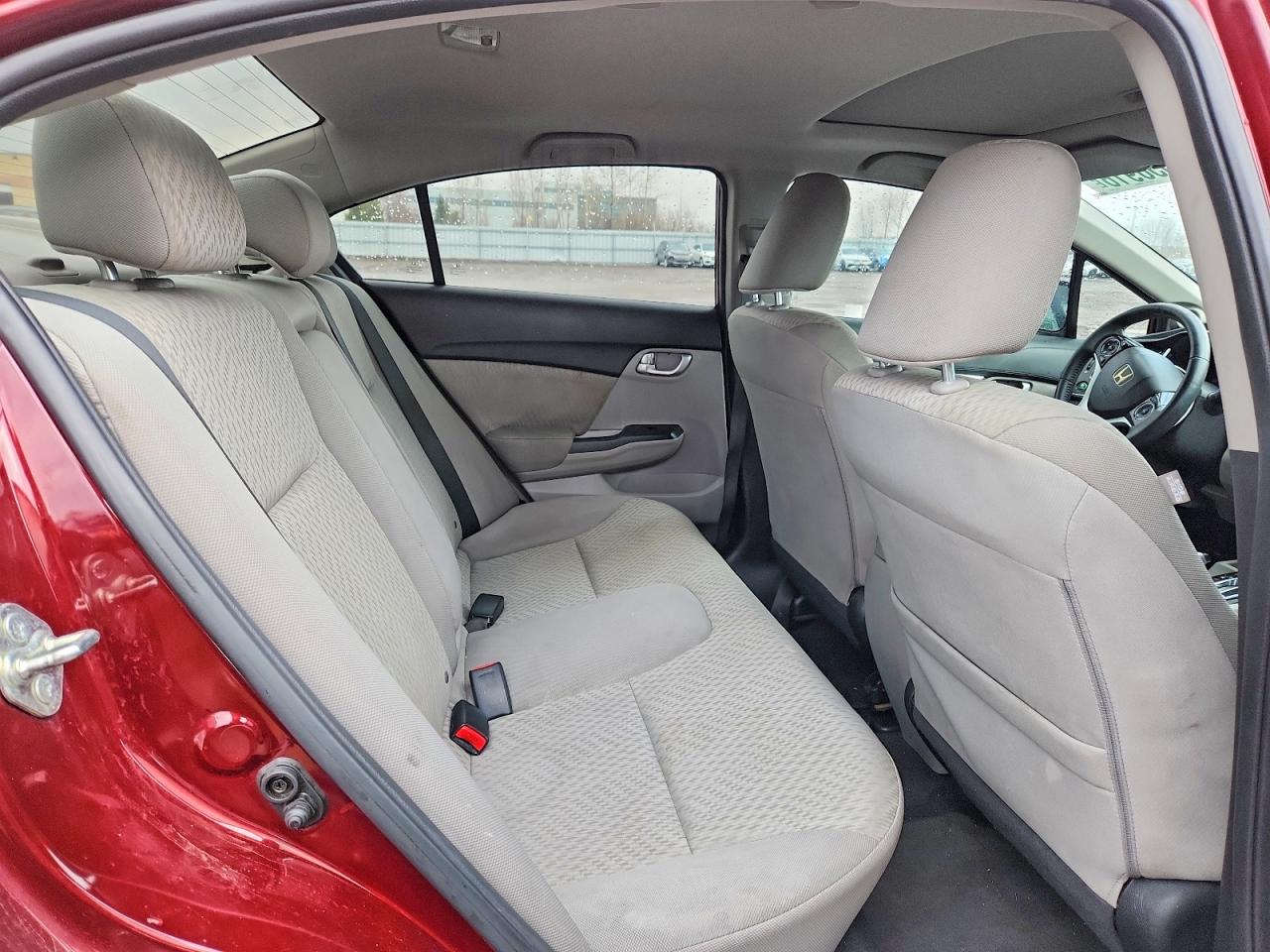2015 Honda Civic Lx Burgundy vin: 2HGFB2F57FH035014