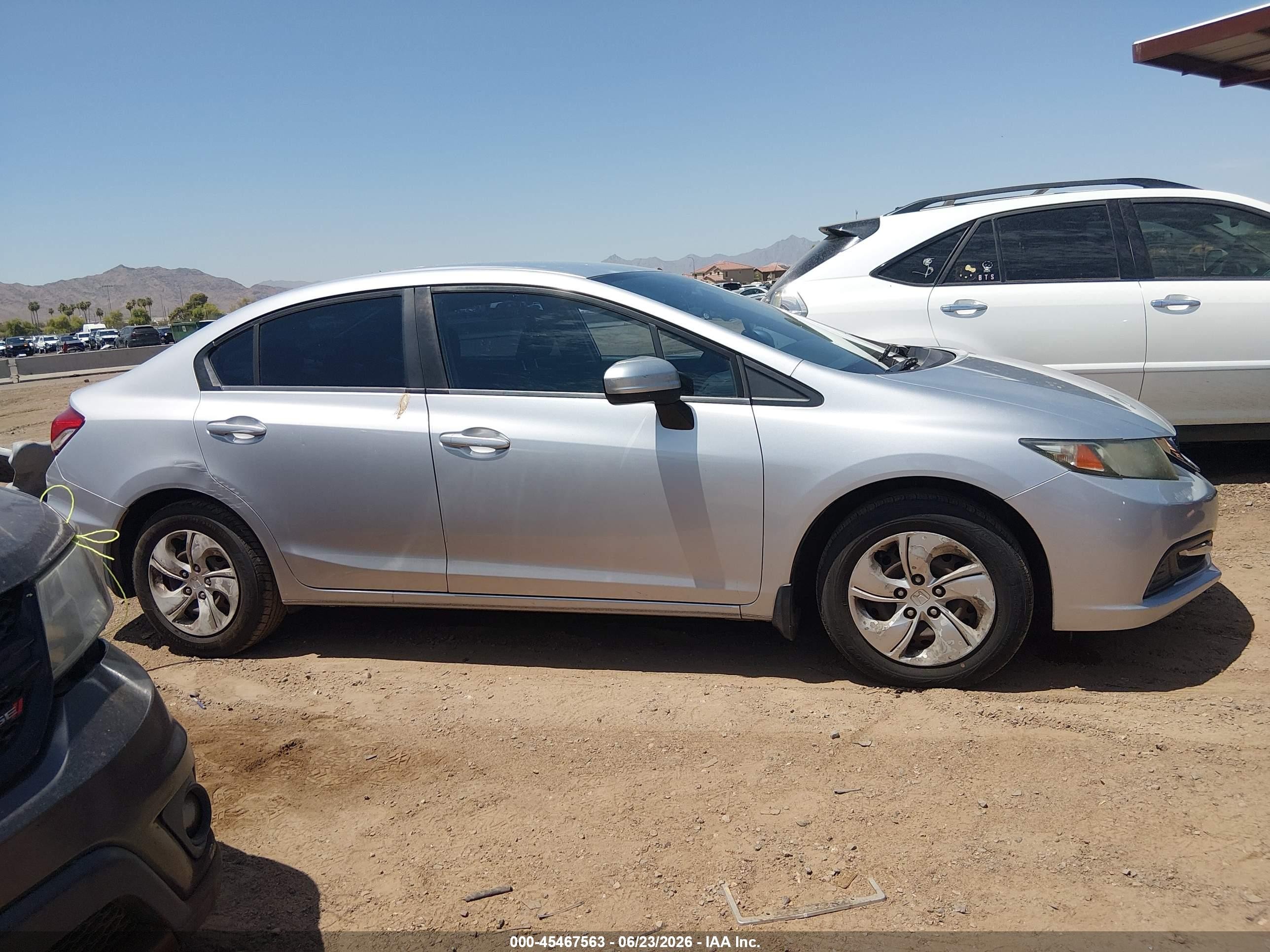 2015 Honda Civic Lx Silver vin: 2HGFB2F57FH523380