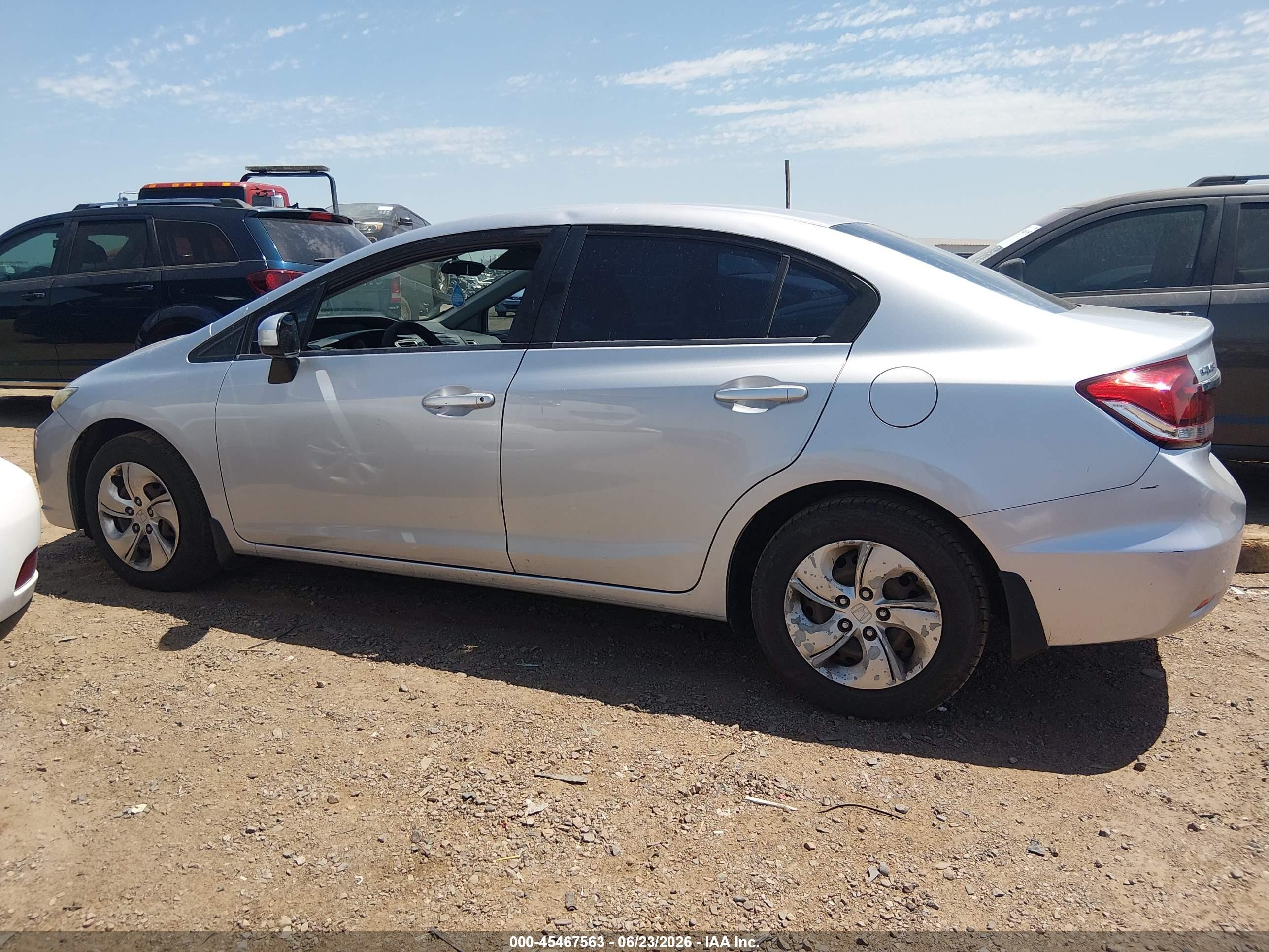 2015 Honda Civic Lx Silver vin: 2HGFB2F57FH523380