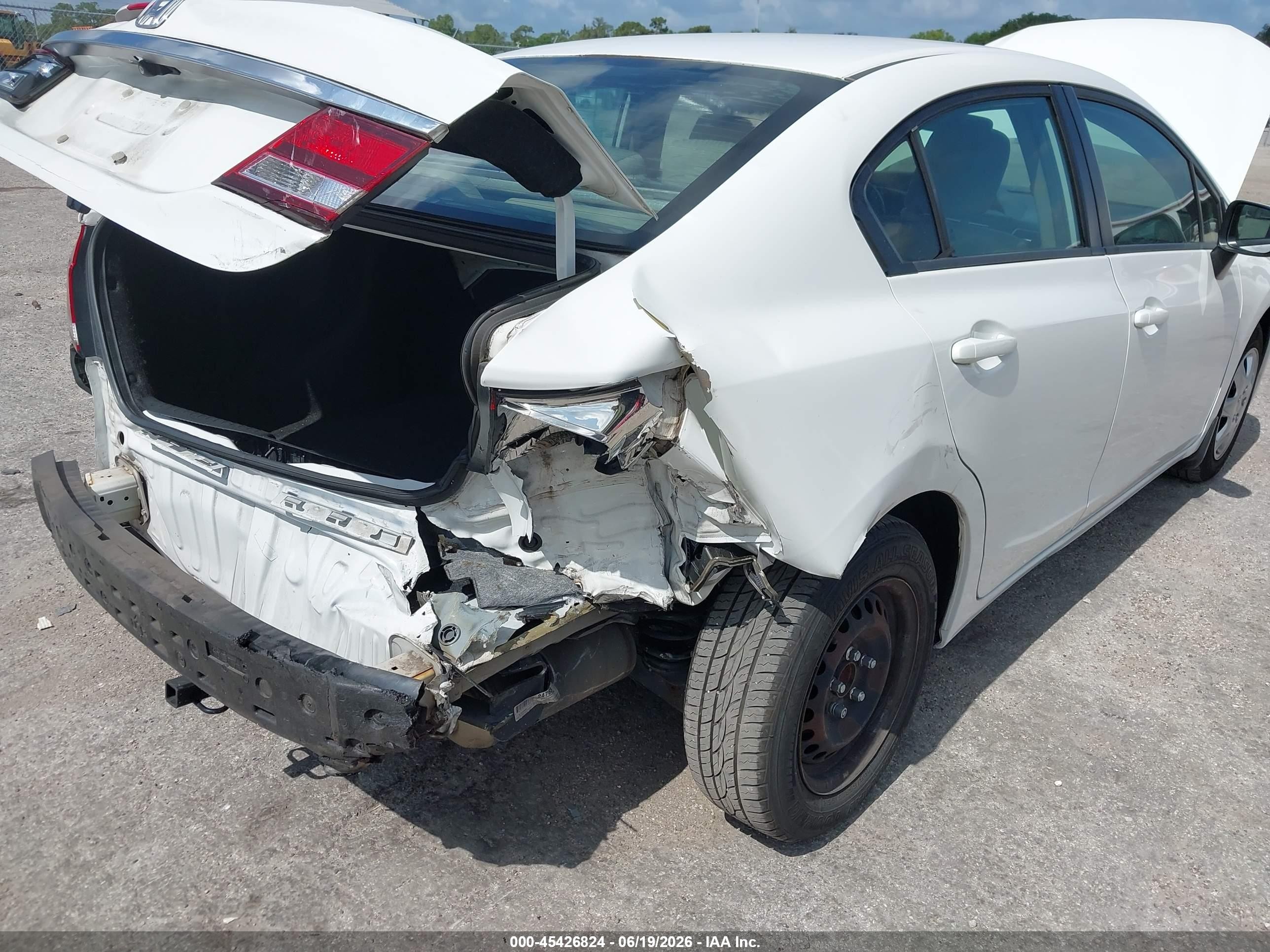 2015 Honda Civic Lx White vin: 2HGFB2F57FH546030