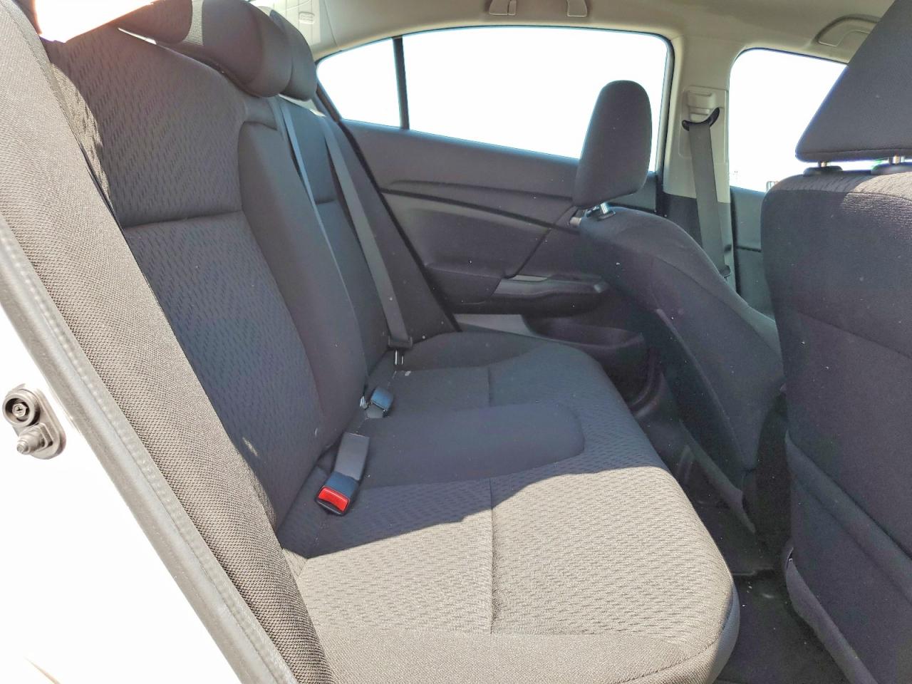 2015 Honda Civic Lx Silver vin: 2HGFB2F57FH546559