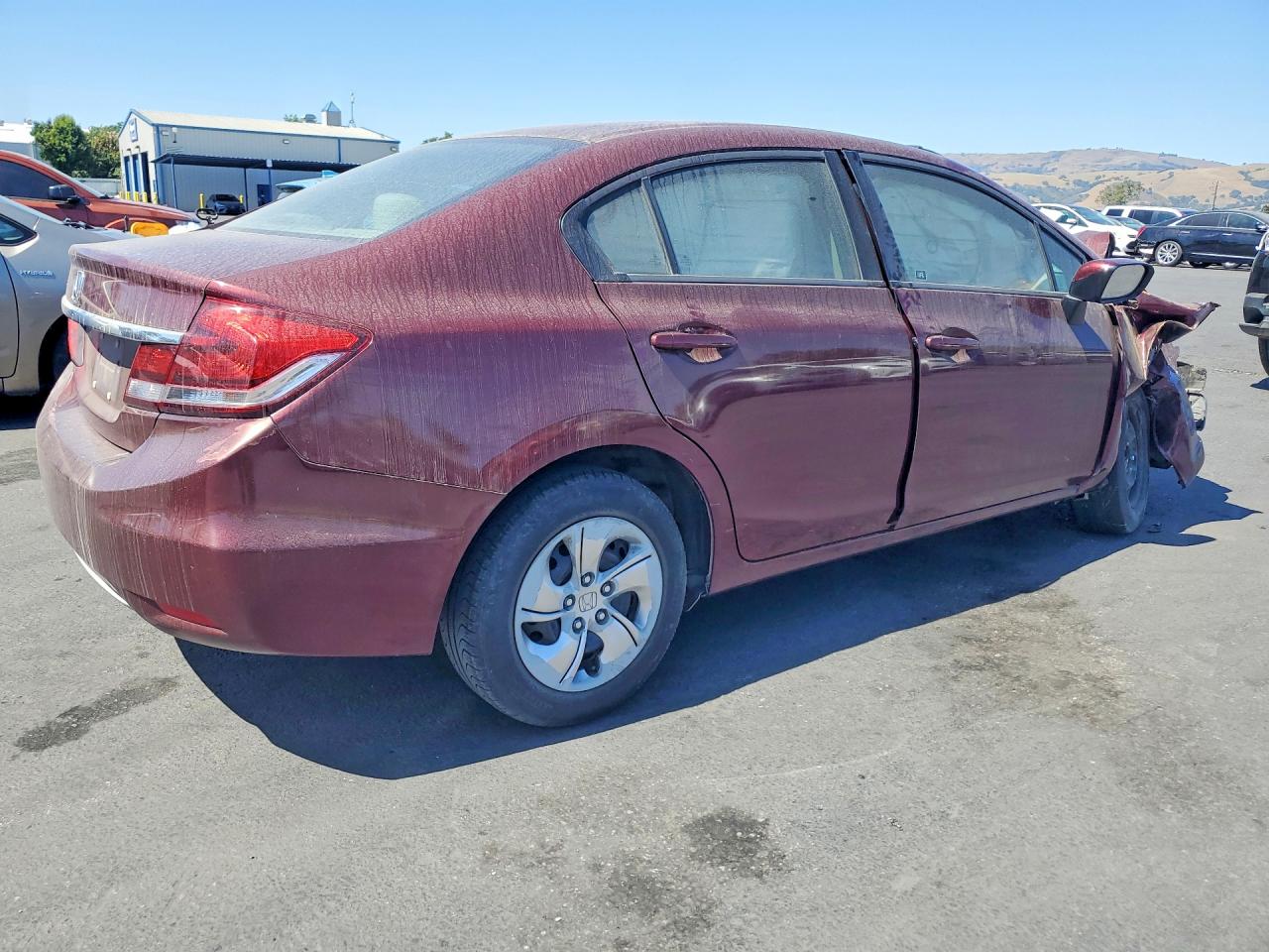2015 Honda Civic Lx Burgundy vin: 2HGFB2F57FH555648