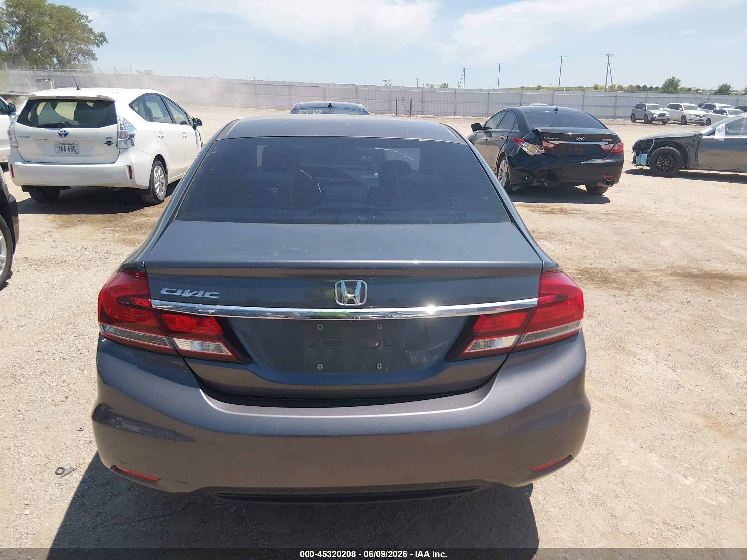 2015 Honda Civic Lx Gray vin: 2HGFB2F57FH562812