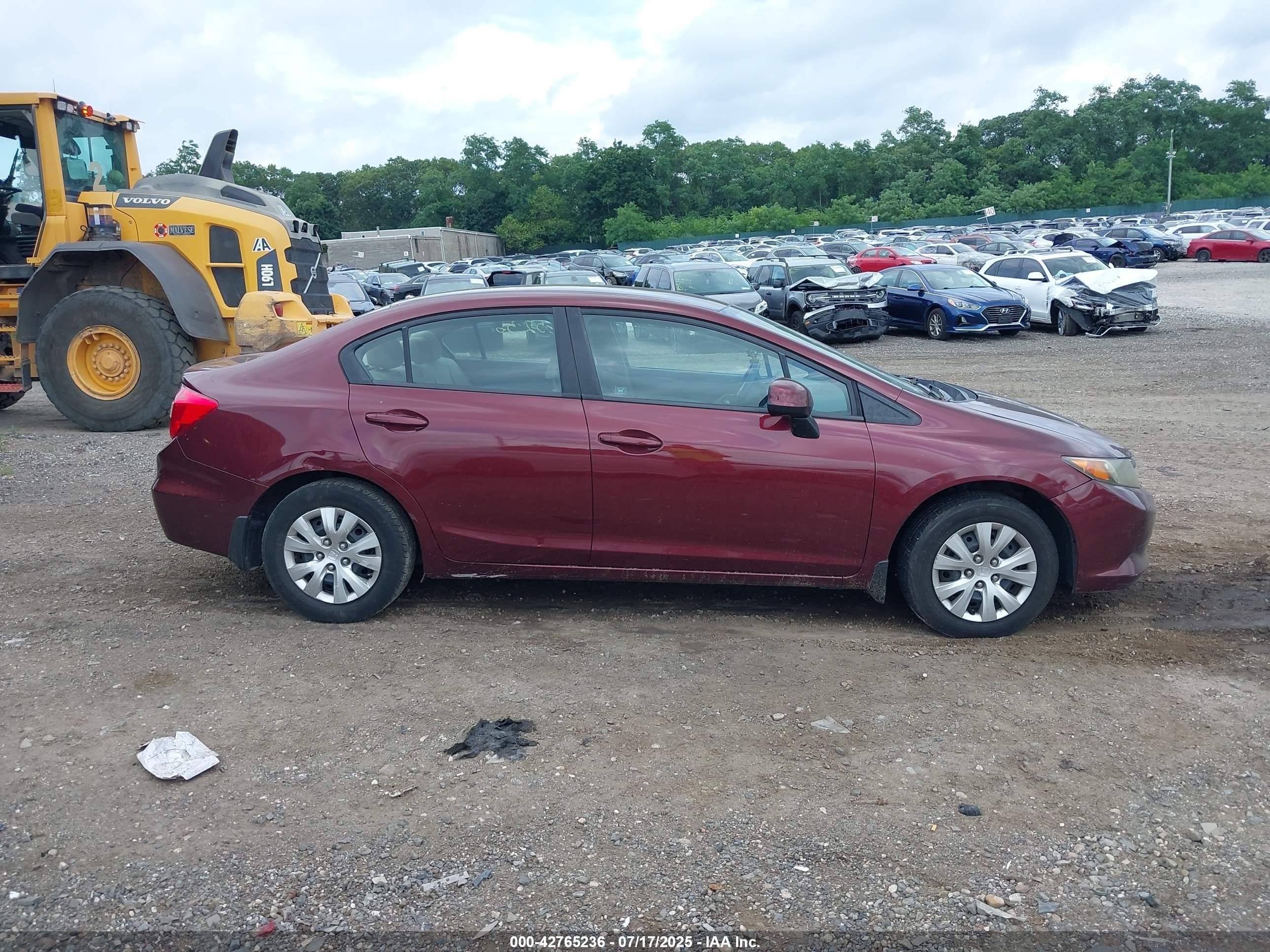 2012 Honda Civic Lx Burgundy vin: 2HGFB2F58CH501299