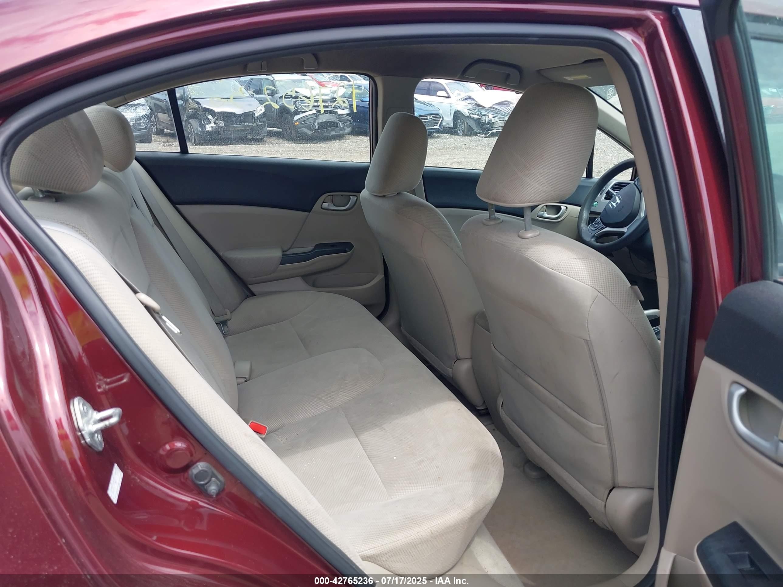 2012 Honda Civic Lx Burgundy vin: 2HGFB2F58CH501299