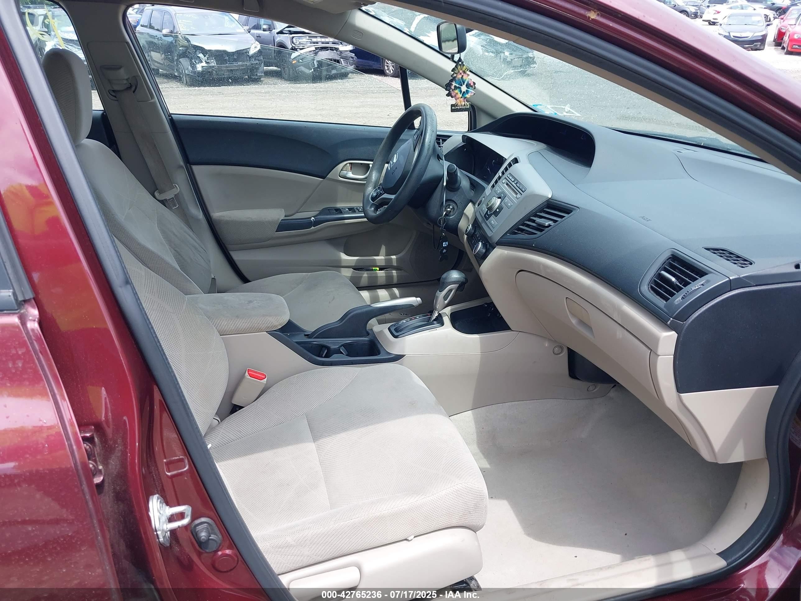 2012 Honda Civic Lx Burgundy vin: 2HGFB2F58CH501299