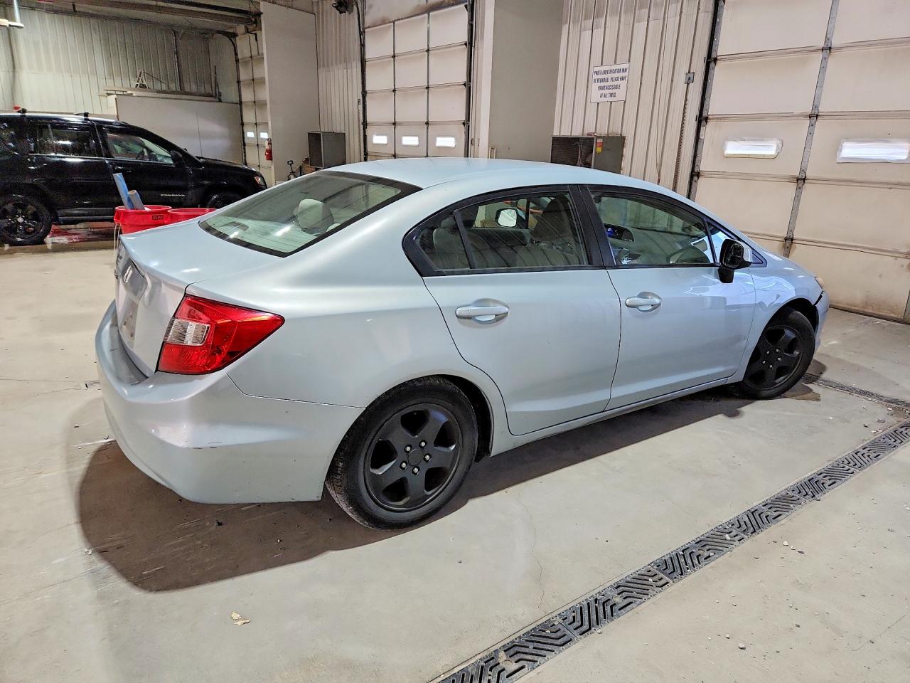 2012 Honda Civic Lx Серебряный vin: 2HGFB2F58CH504056