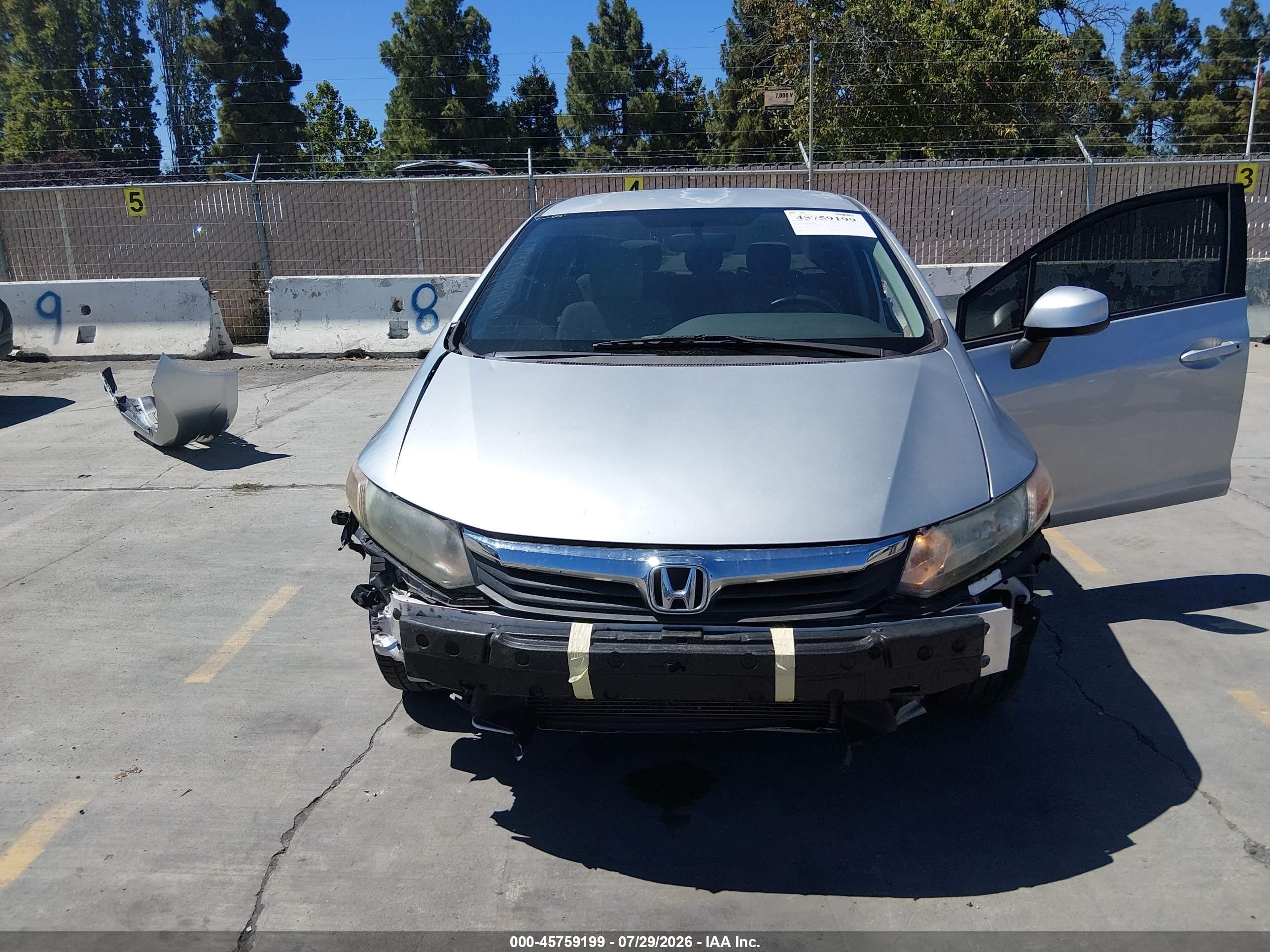 2012 Honda Civic Lx Серебряный vin: 2HGFB2F58CH563608