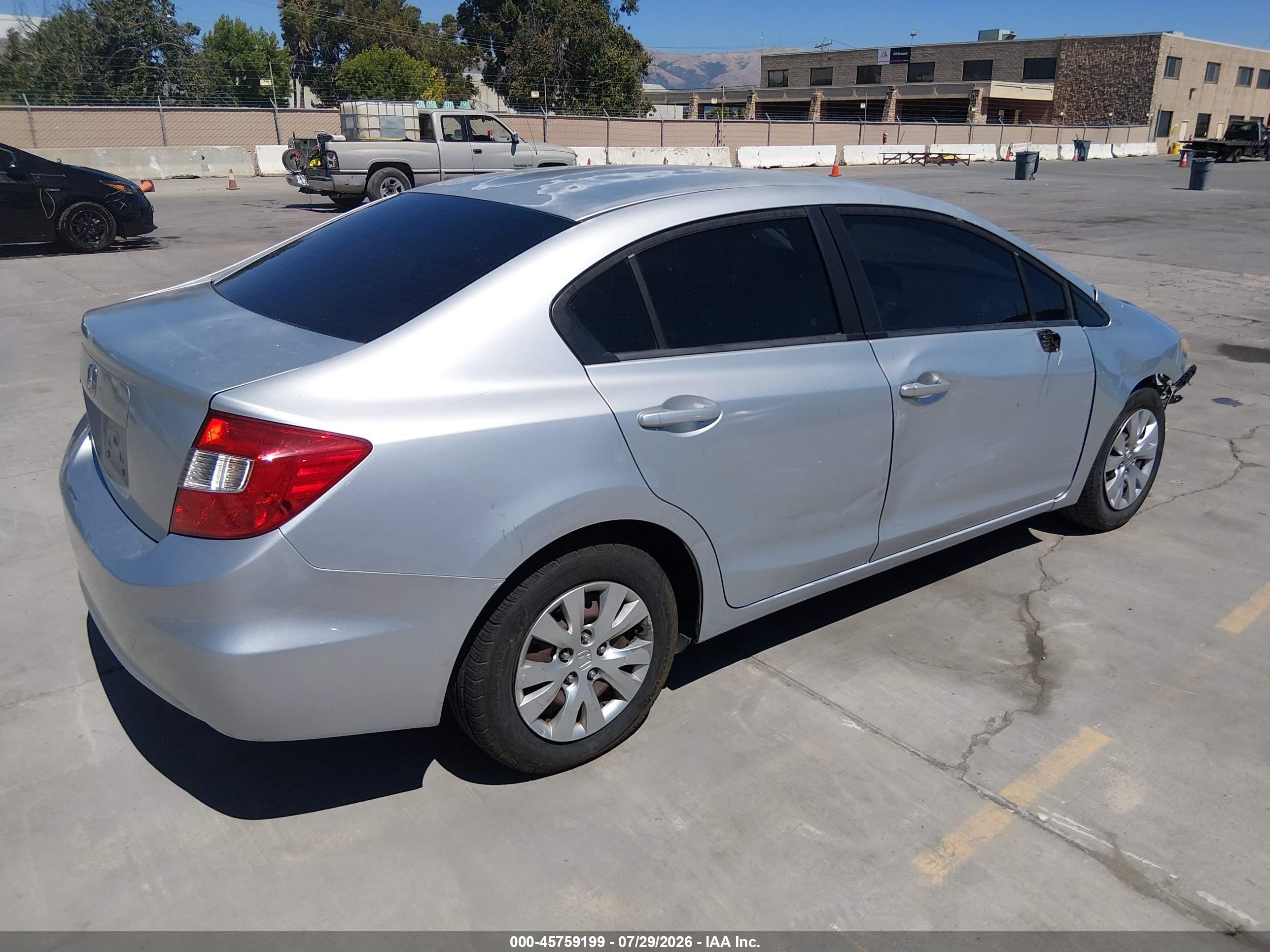 2012 Honda Civic Lx Серебряный vin: 2HGFB2F58CH563608