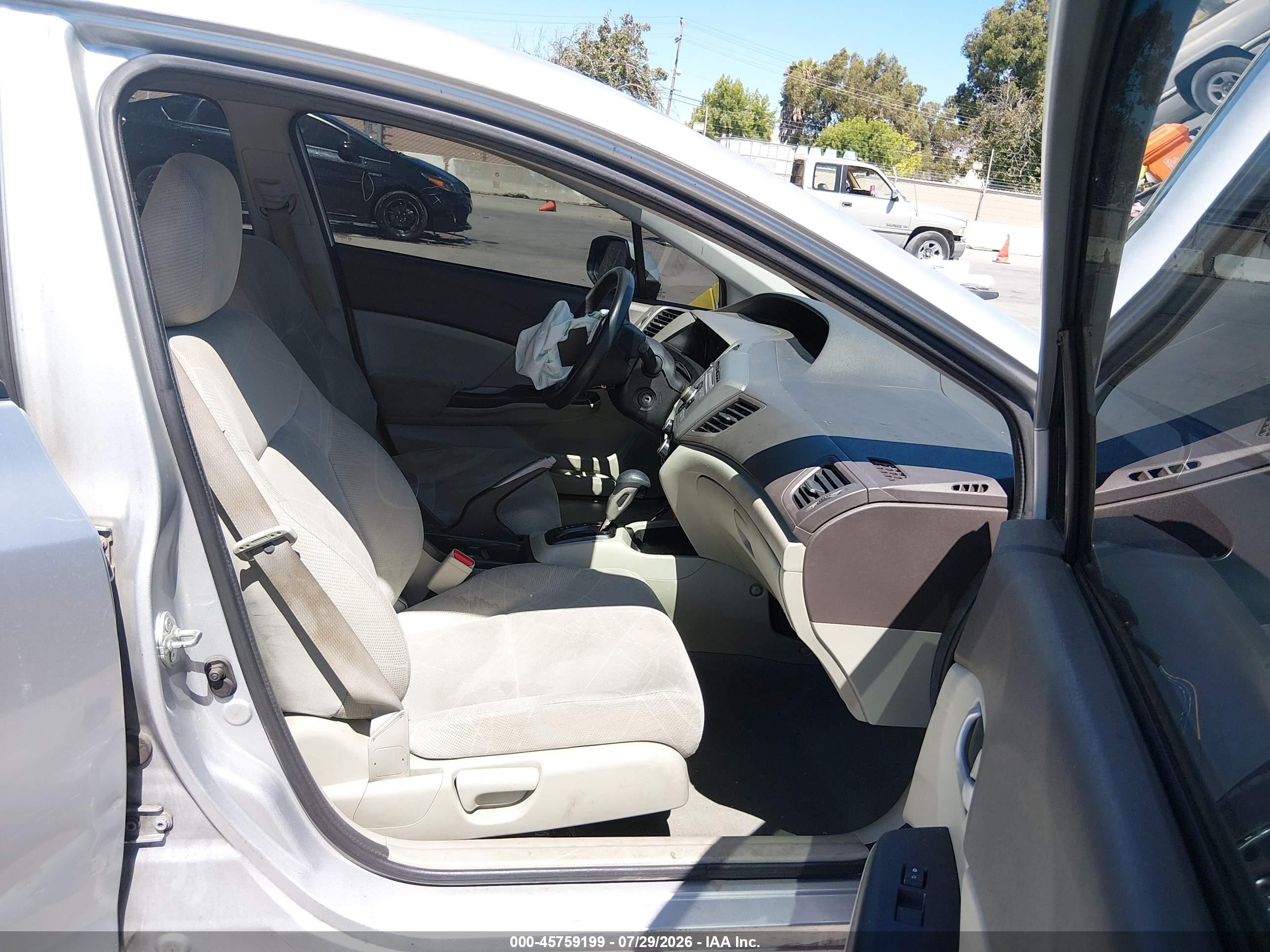 2012 Honda Civic Lx Серебряный vin: 2HGFB2F58CH563608
