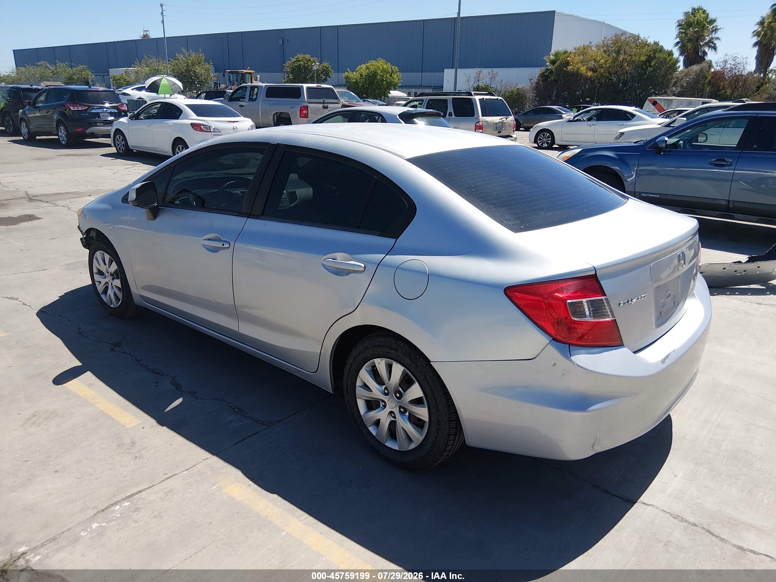 2012 Honda Civic Lx Серебряный vin: 2HGFB2F58CH563608