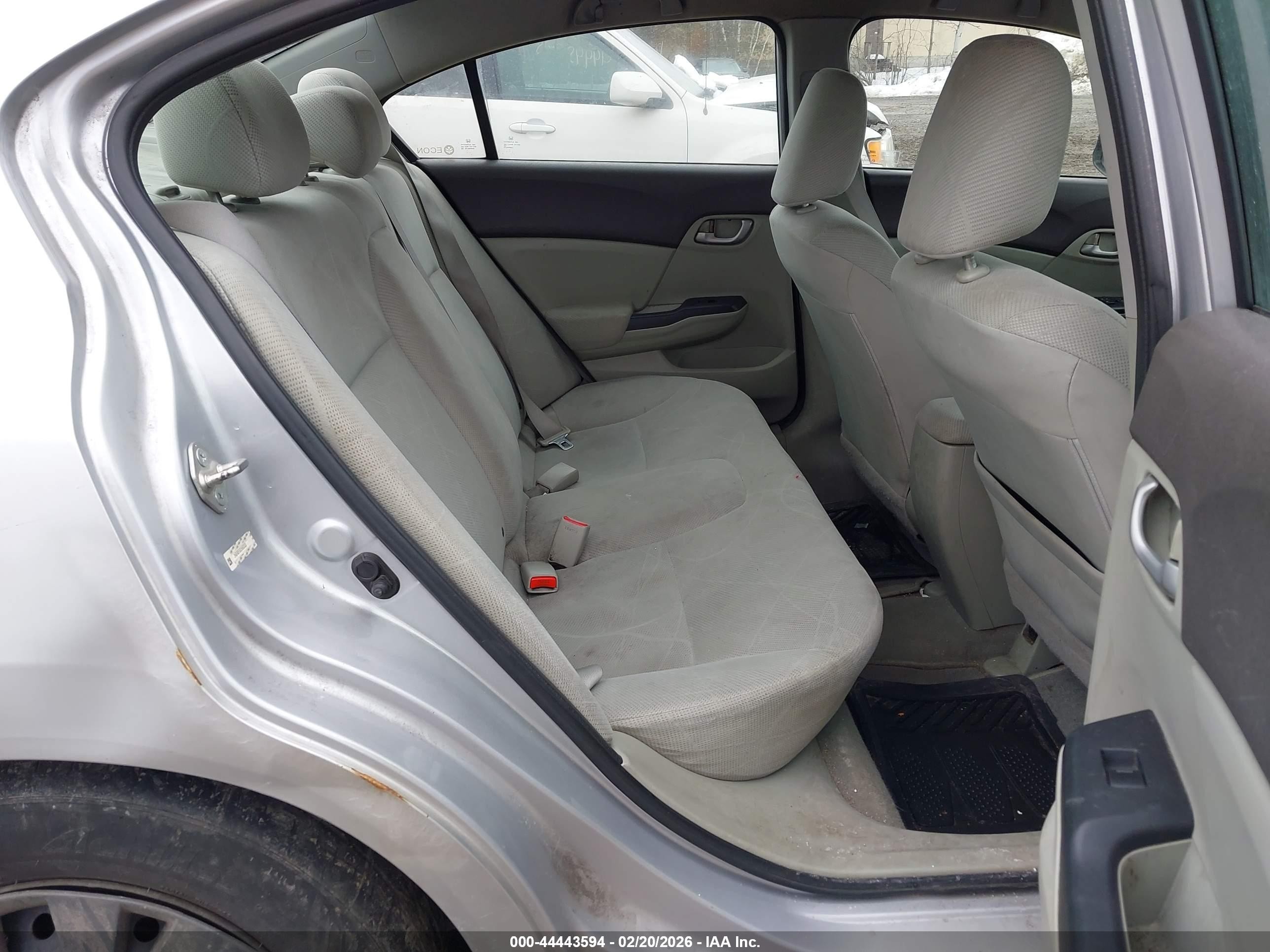 2012 Honda Civic Lx Silver vin: 2HGFB2F58CH592302